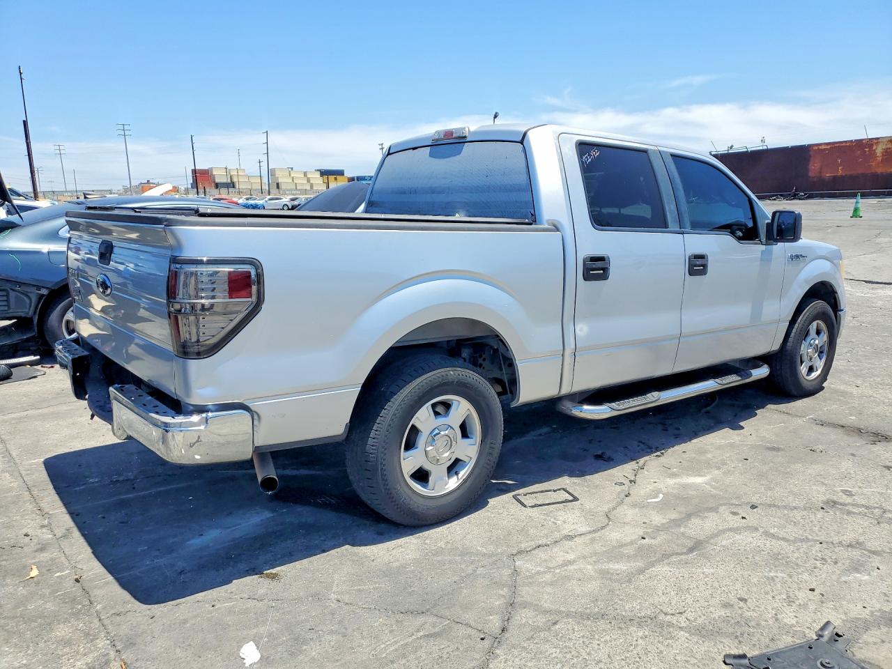 2010 Ford F150 Supercrew Silver vin: 1FTEW1C83AFC36183