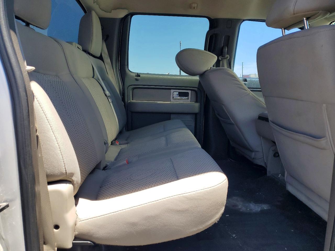 2010 Ford F150 Supercrew Silver vin: 1FTEW1C83AFC36183