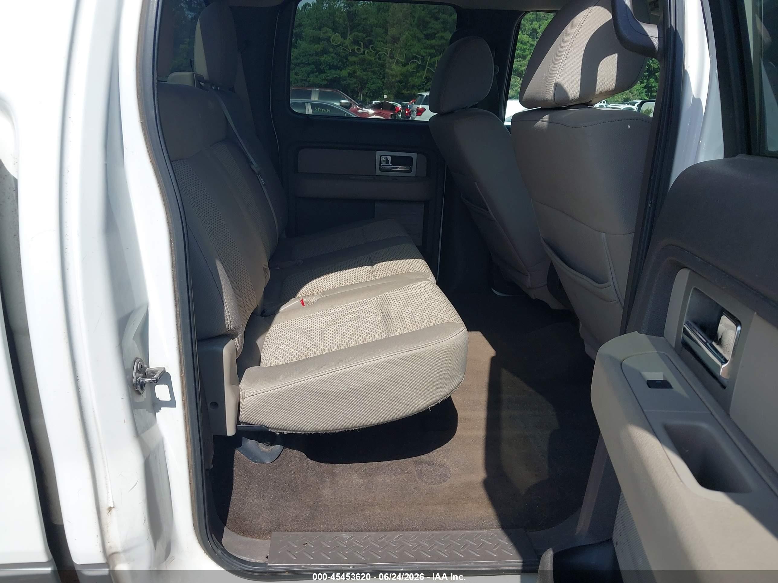 2010 Ford F-150 Xlt White vin: 1FTEW1C84AFC87918