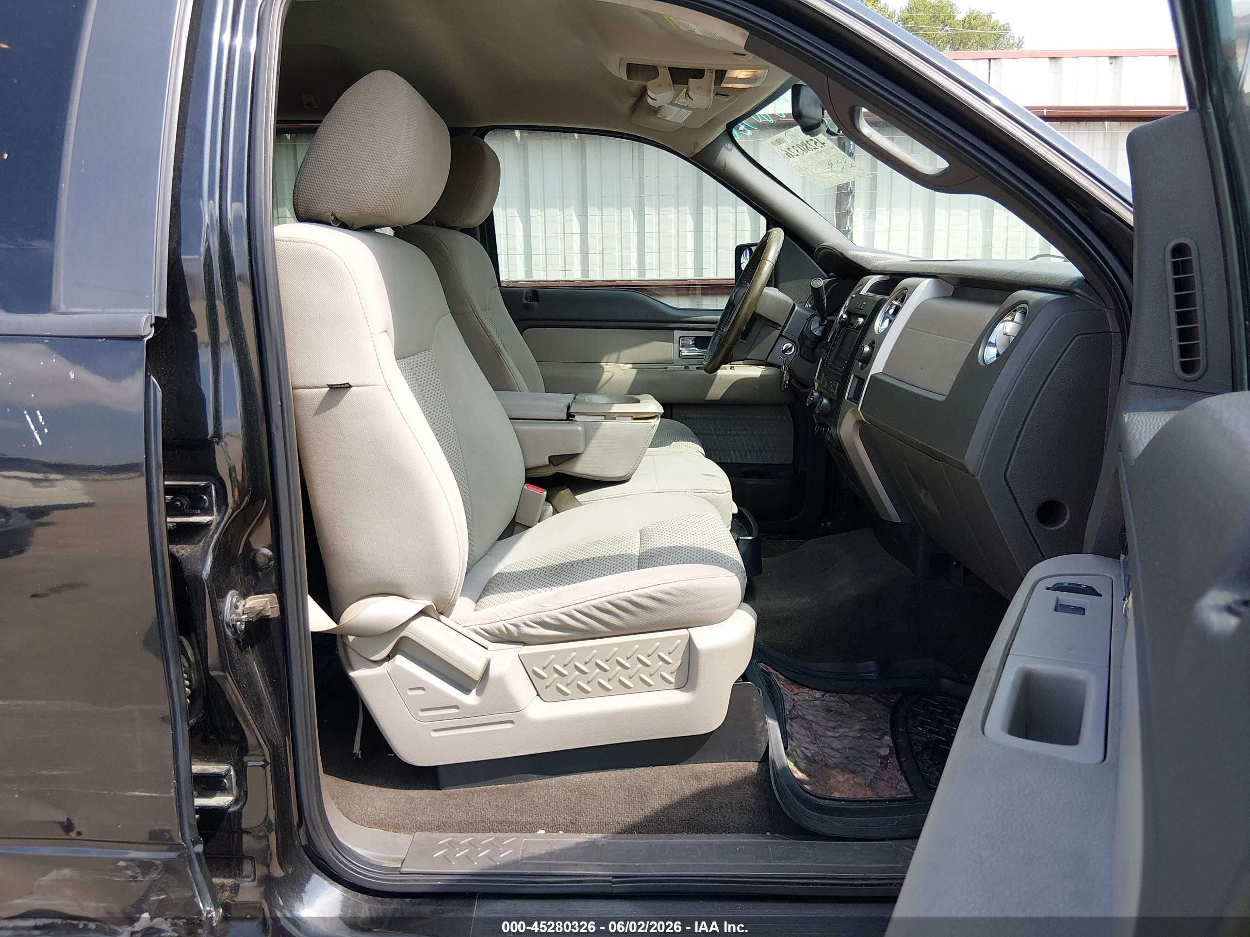 2010 Ford F-150 Fx2 Sport/xl/xlt Black vin: 1FTEW1C84AKE54107