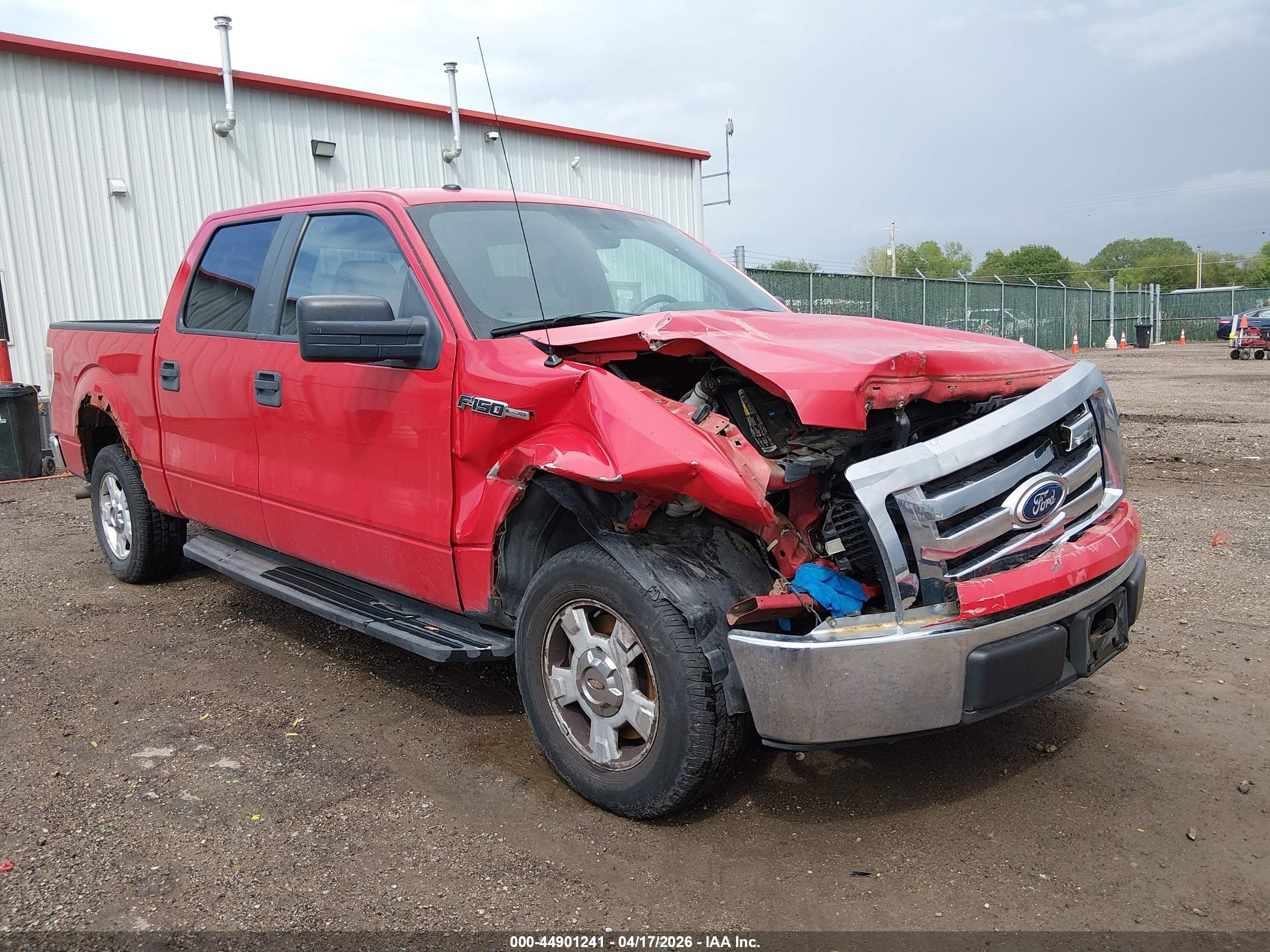 2010 Ford F-150 Xlt Red vin: 1FTEW1C85AFA75898