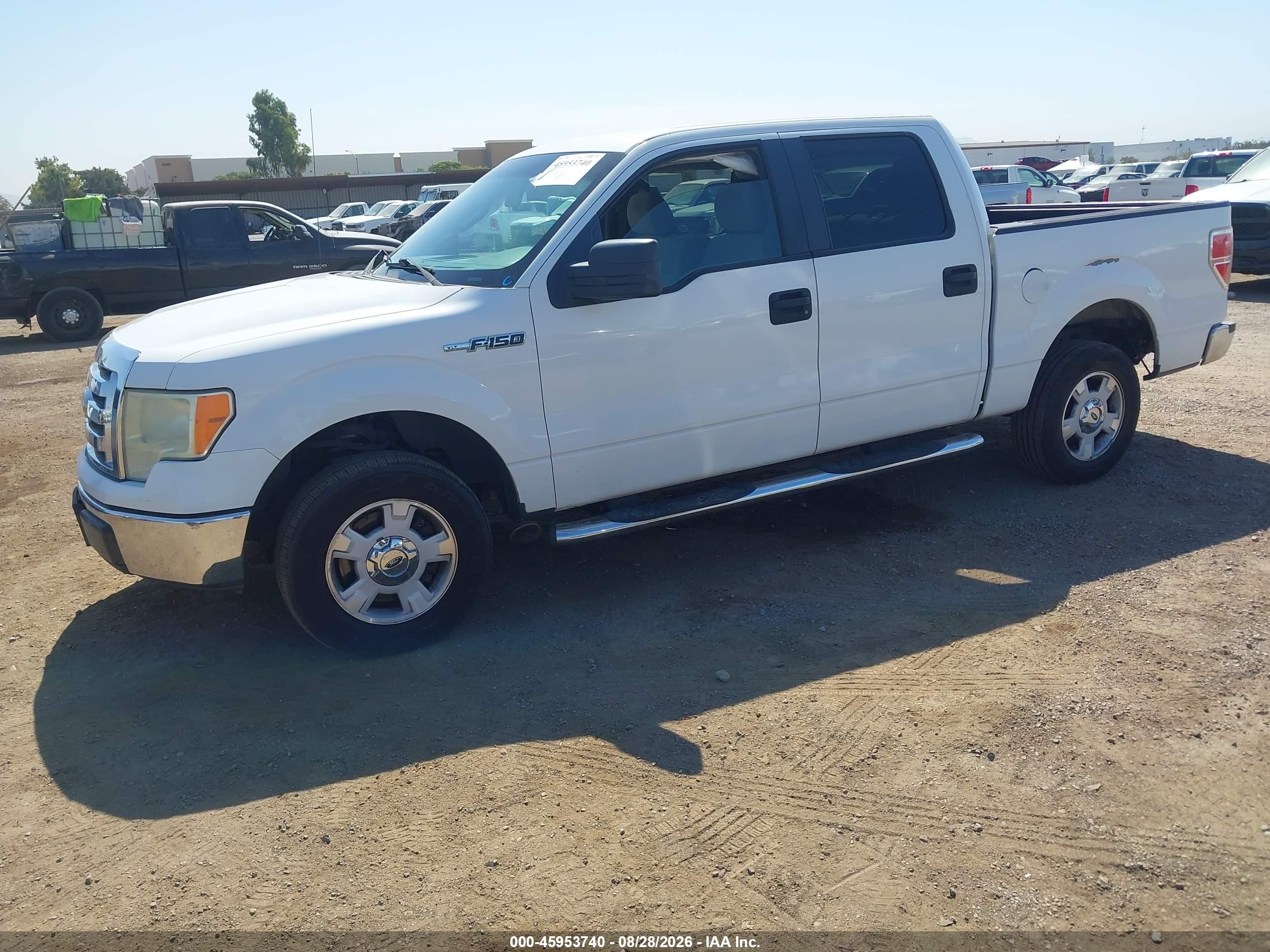 2010 Ford F-150 Xlt Белый vin: 1FTEW1C85AKA48692