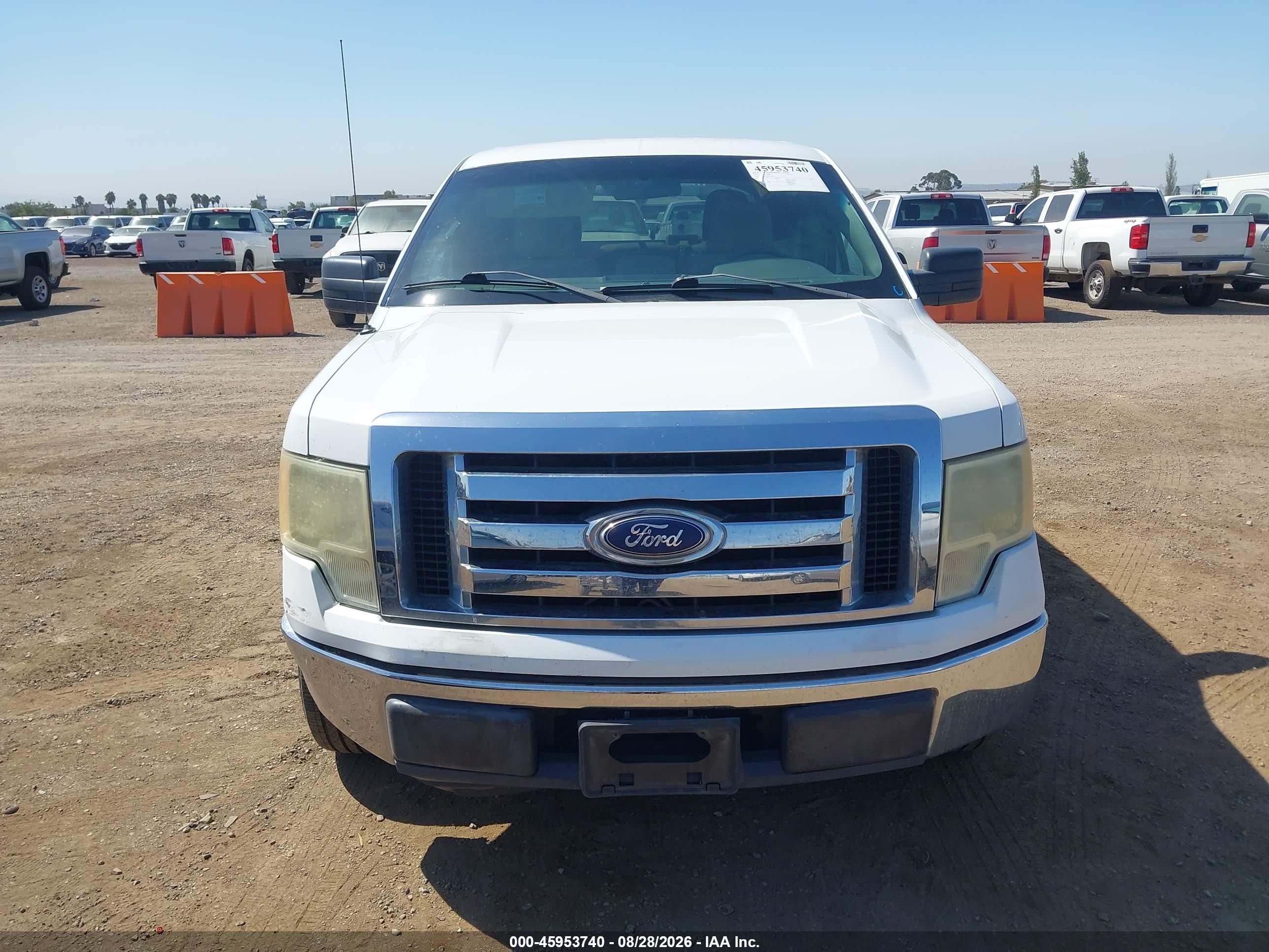2010 Ford F-150 Xlt Белый vin: 1FTEW1C85AKA48692