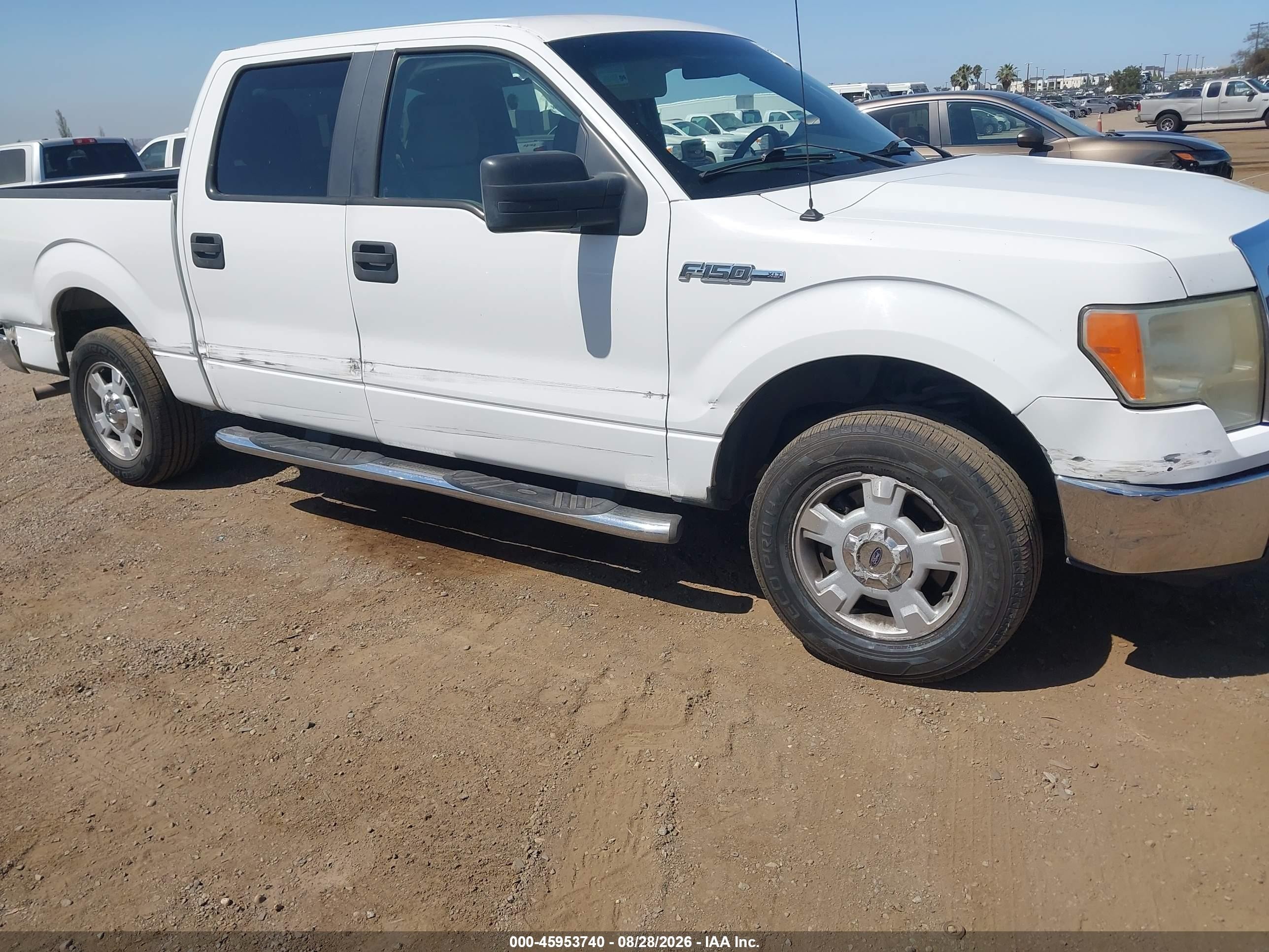 2010 Ford F-150 Xlt Белый vin: 1FTEW1C85AKA48692