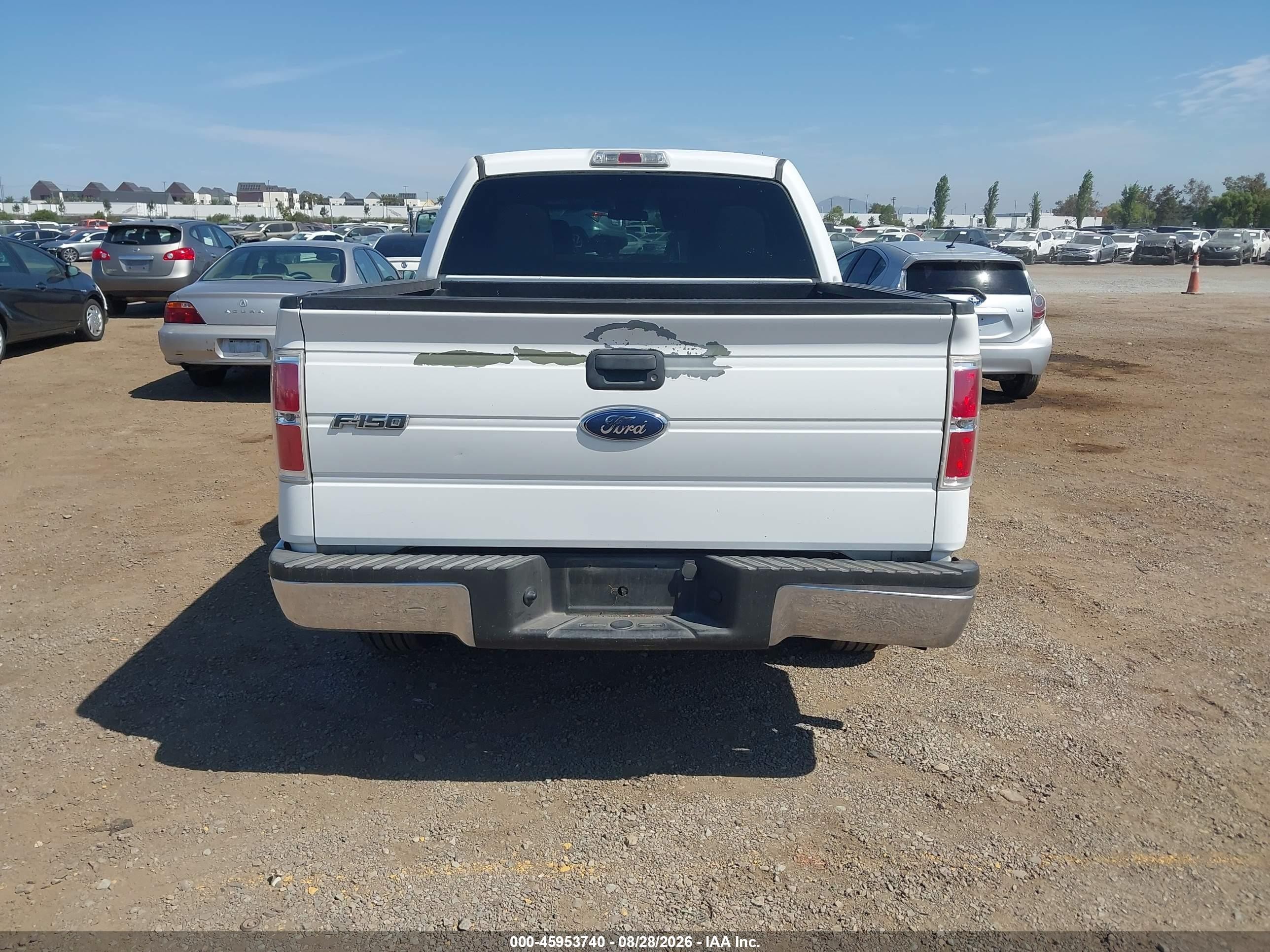 2010 Ford F-150 Xlt Белый vin: 1FTEW1C85AKA48692