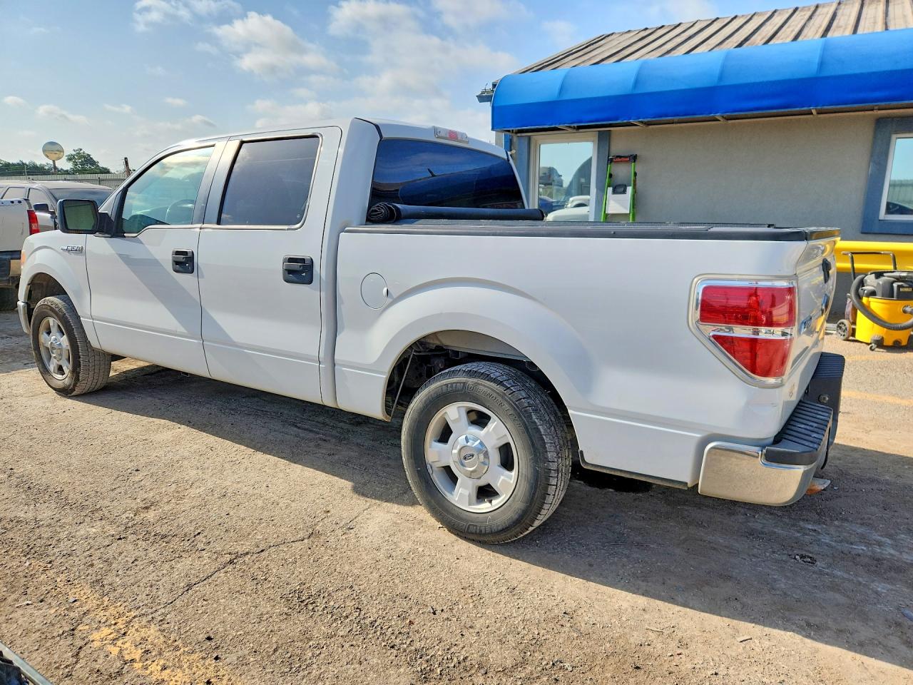 2010 Ford F150 Supercrew Белый vin: 1FTEW1C87AFC37062