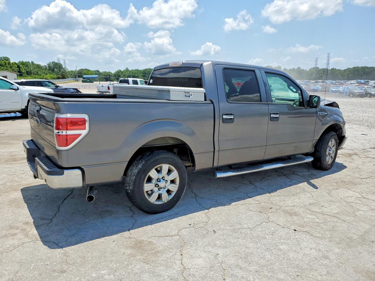 2010 Ford F150 Supercrew Silver vin: 1FTEW1C88AFB14385