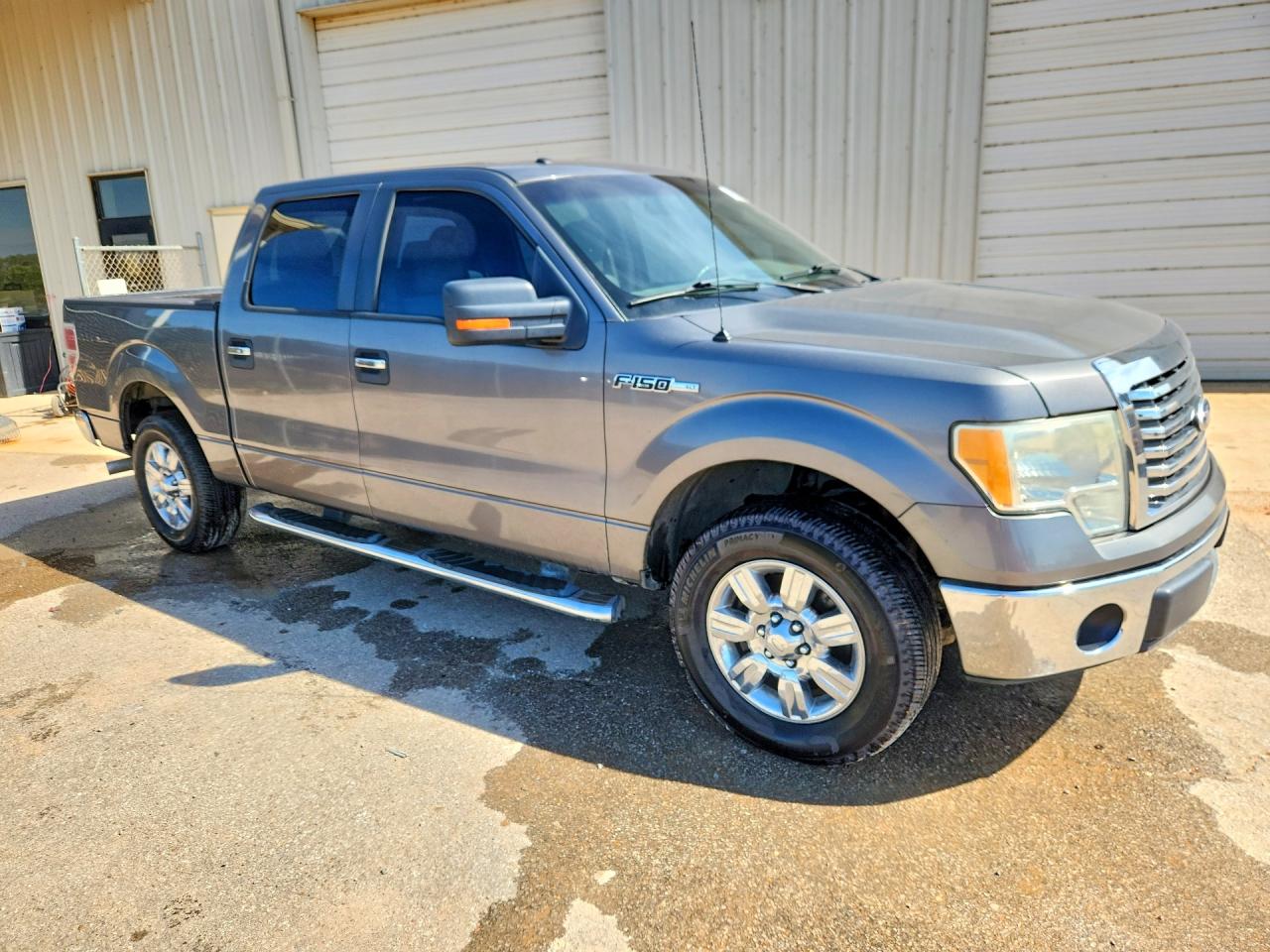 2010 Ford F150 Supercrew Gray vin: 1FTEW1C8XAFD08433