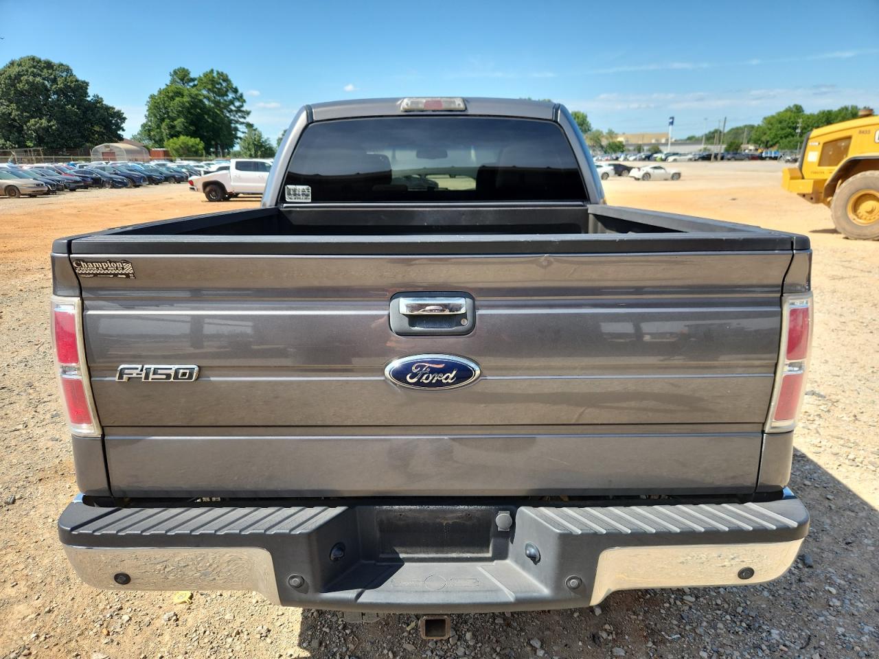 2010 Ford F150 Supercrew Gray vin: 1FTEW1C8XAFD08433 Damage: Tailgate, Dent(S) W/ Paint Dmg, 1/2 To 1 Inch
