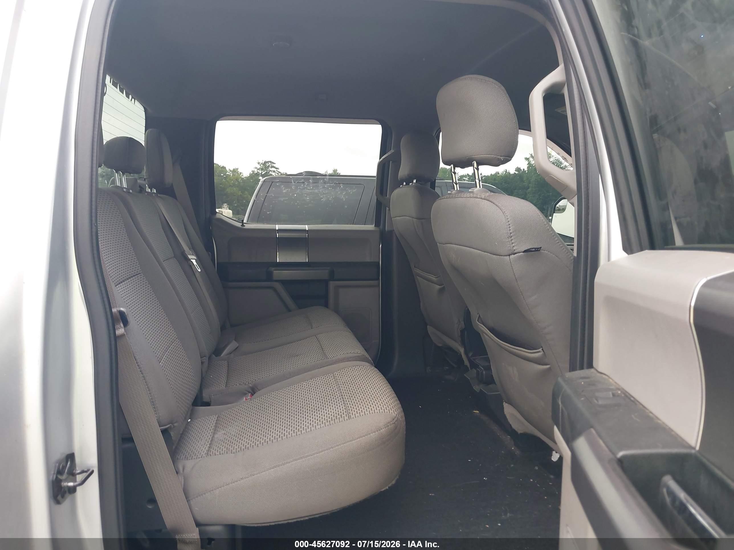 2015 Ford F-150 Xlt Silver vin: 1FTEW1C8XFFD02719