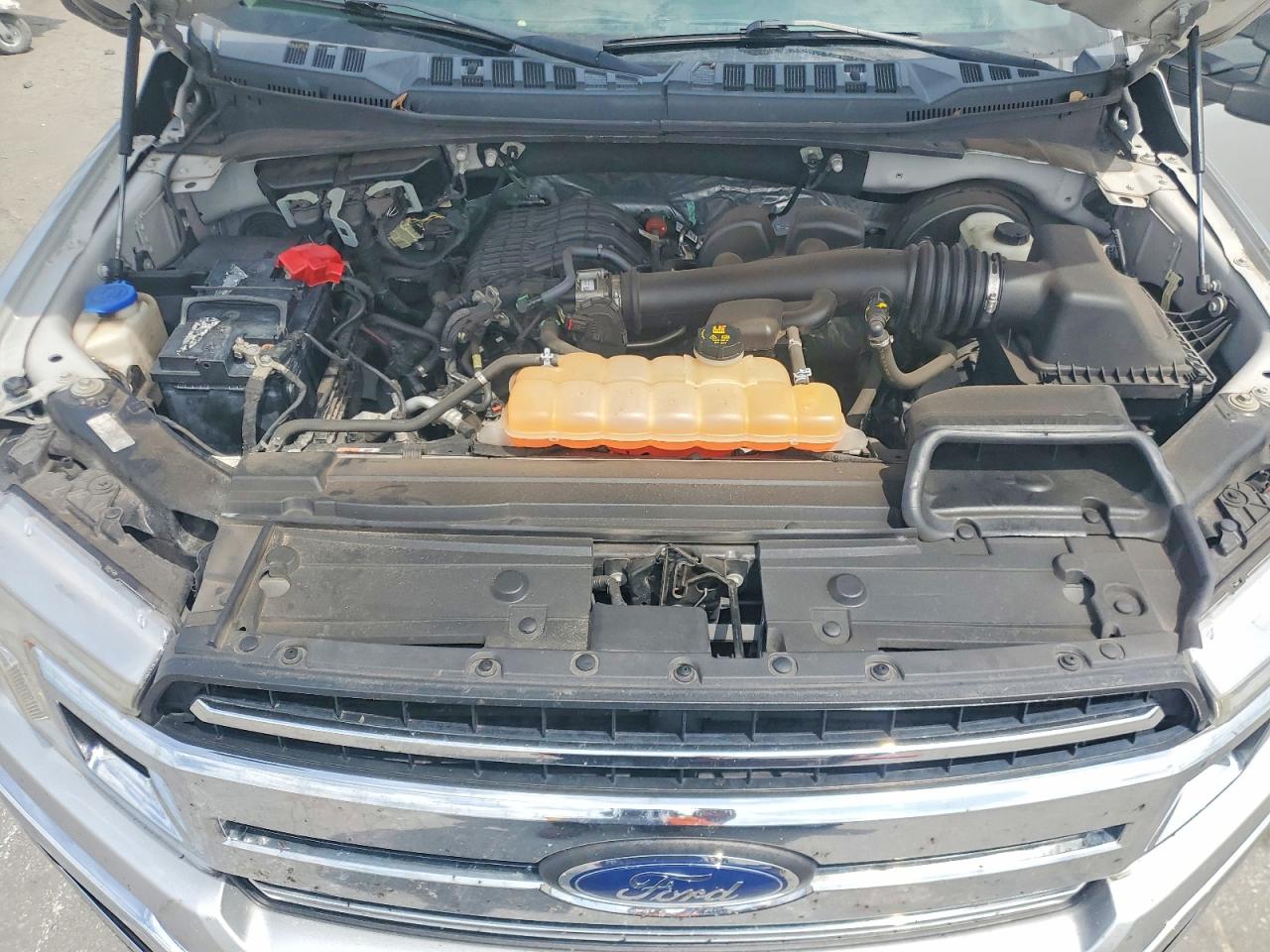 2018 Ford F150 Supercrew Silver vin: 1FTEW1CB0JFC47489