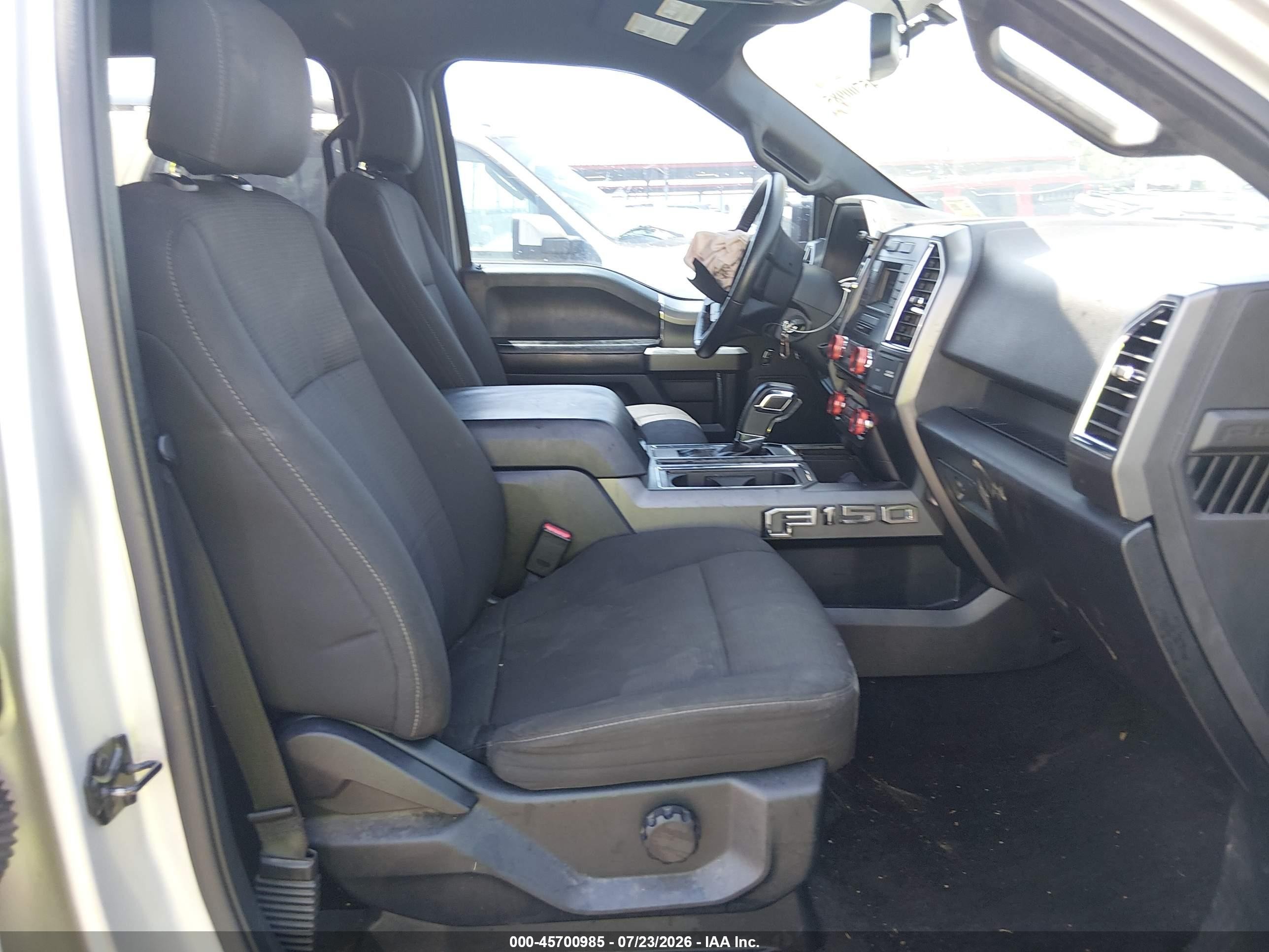 2015 Ford F-150 Xlt Silver vin: 1FTEW1CF4FKE07617