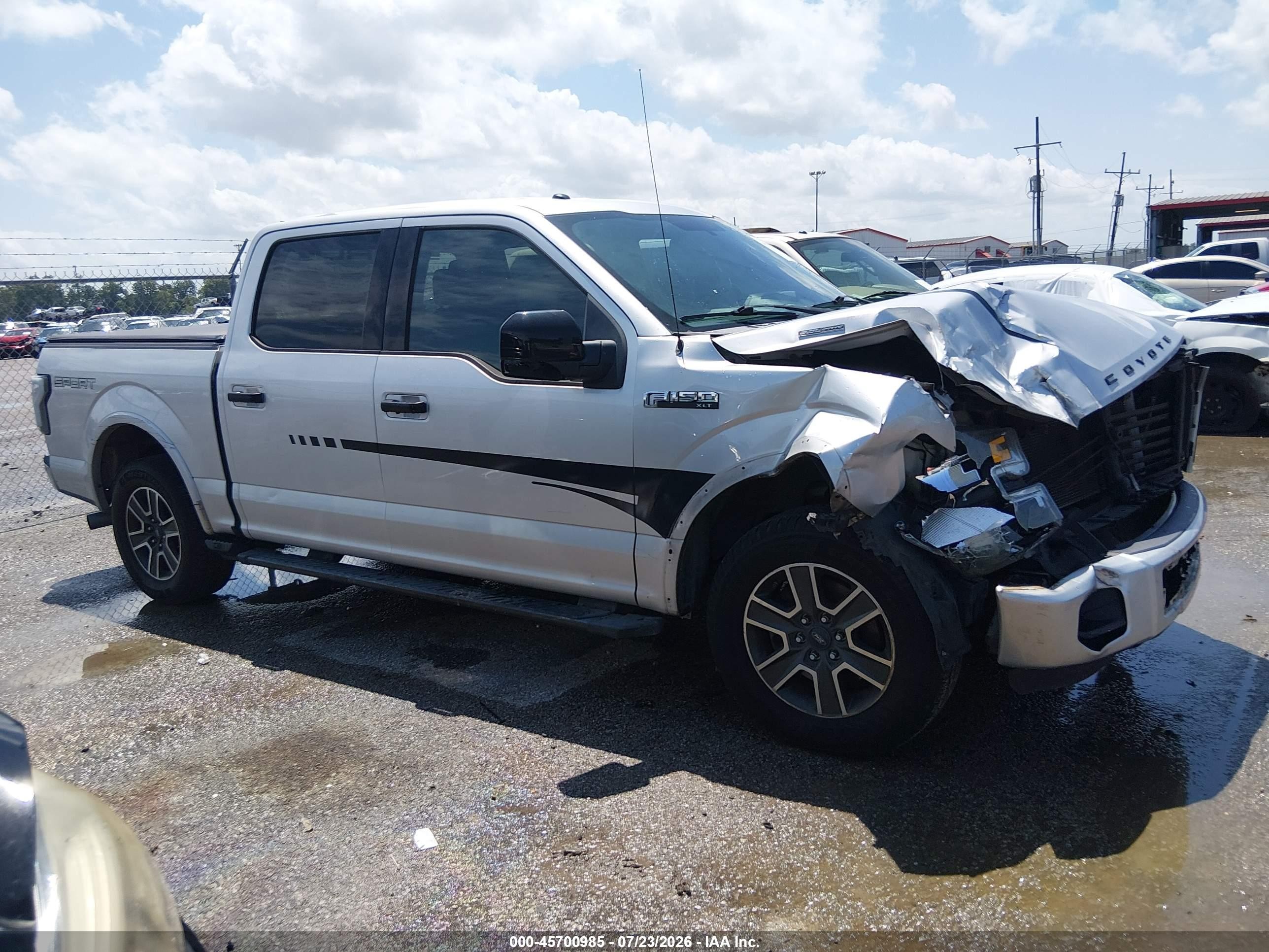 2015 Ford F-150 Xlt Silver vin: 1FTEW1CF4FKE07617