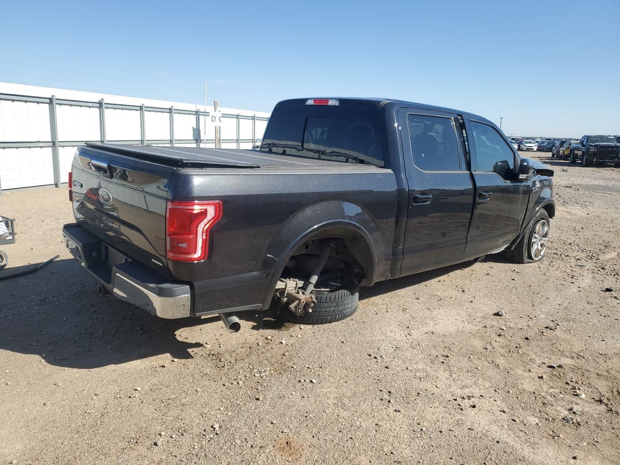 2015 Ford F150 Supercrew Black vin: 1FTEW1CF4FKE08637 Damage: Right Front Door, Misaligned, Repair Required