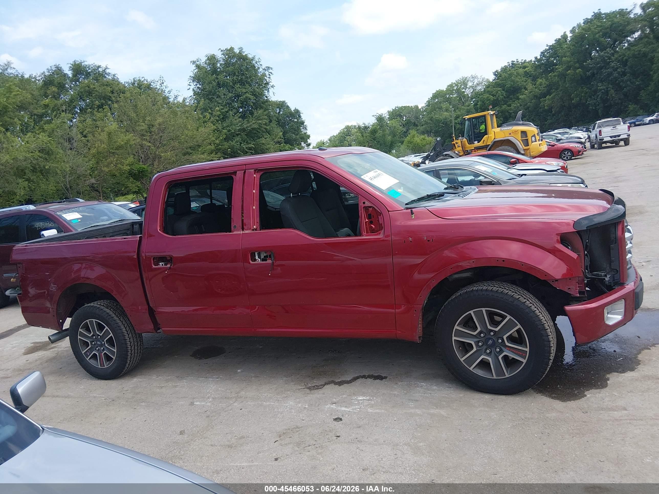 2015 Ford F-150 Xlt Red vin: 1FTEW1CF5FFB08744