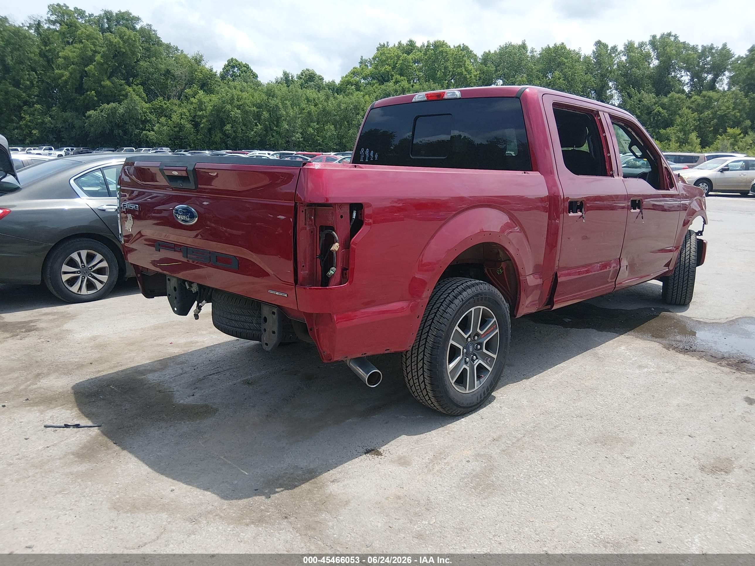 2015 Ford F-150 Xlt Red vin: 1FTEW1CF5FFB08744