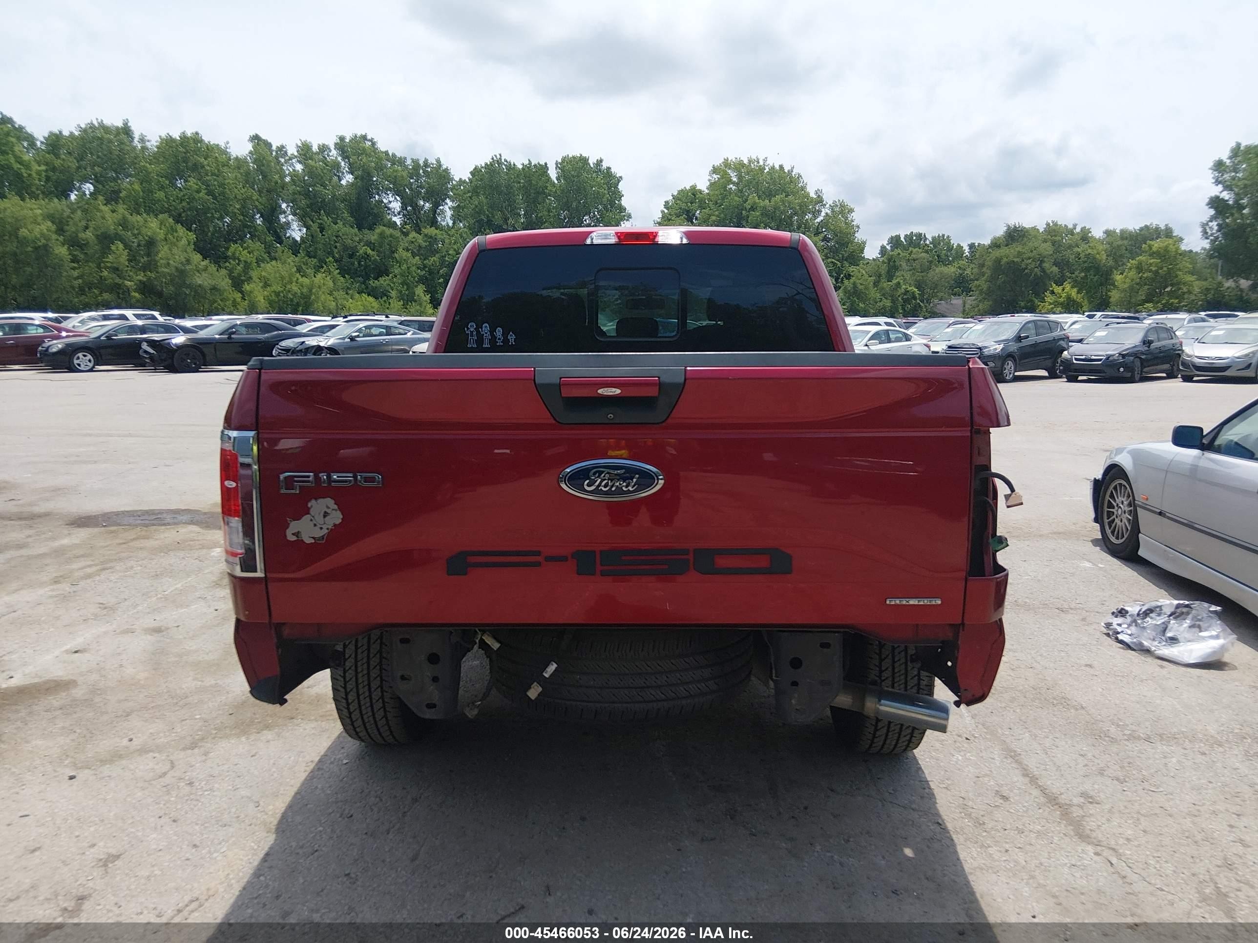 2015 Ford F-150 Xlt Red vin: 1FTEW1CF5FFB08744