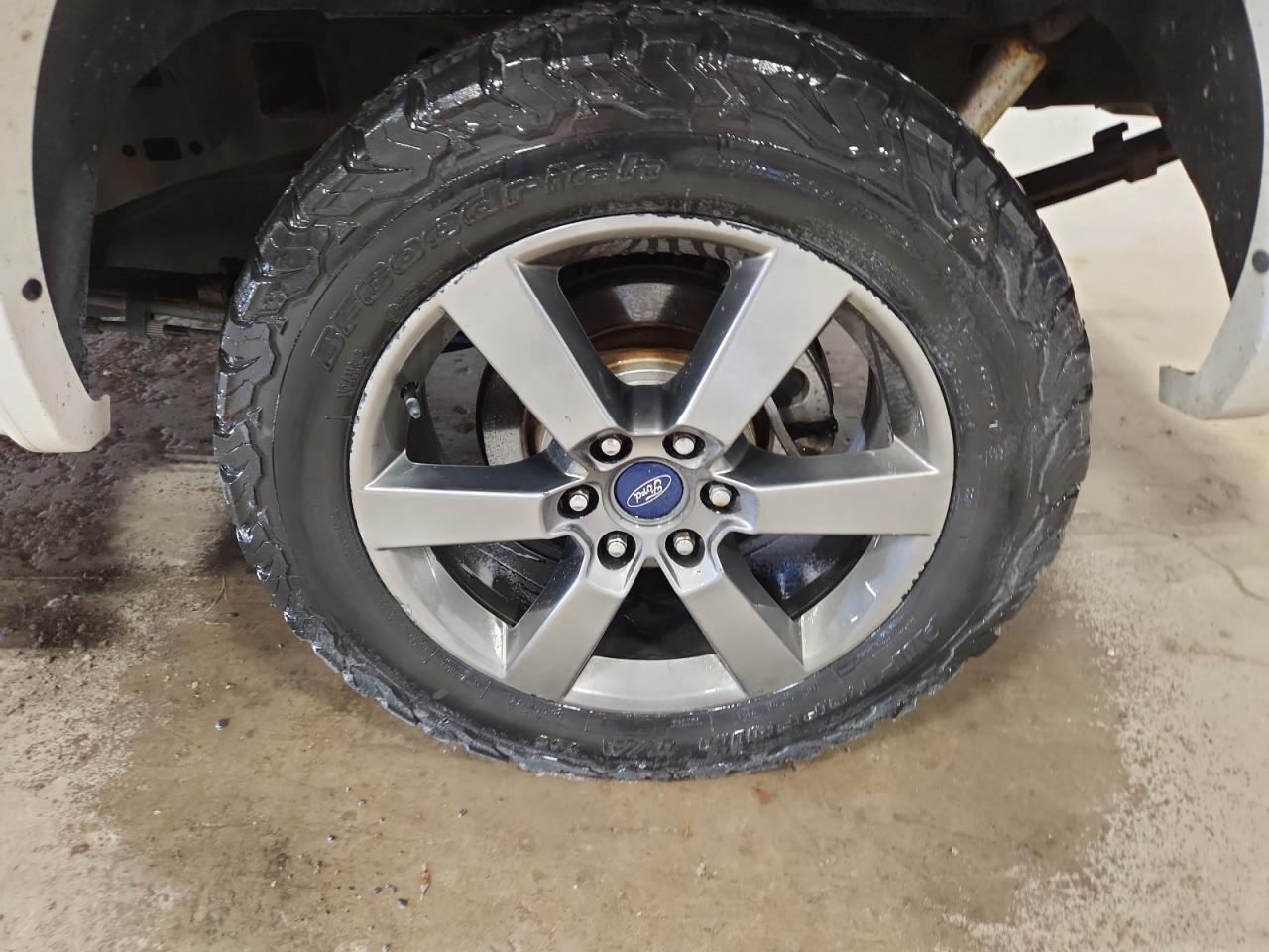 2015 Ford F150 Supercrew White vin: 1FTEW1CF5FFC98500 Damage: Left Rear Wheel, Curb Rash, > 12 Inches