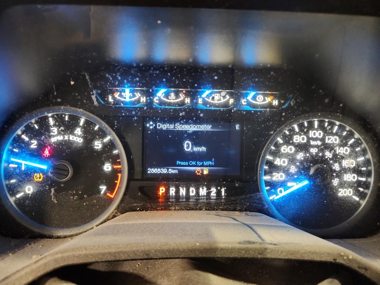 2015 Ford F150 Supercrew White vin: 1FTEW1CF5FFC98500 Damage: Warning - Tire Pressure, On, Unacceptable