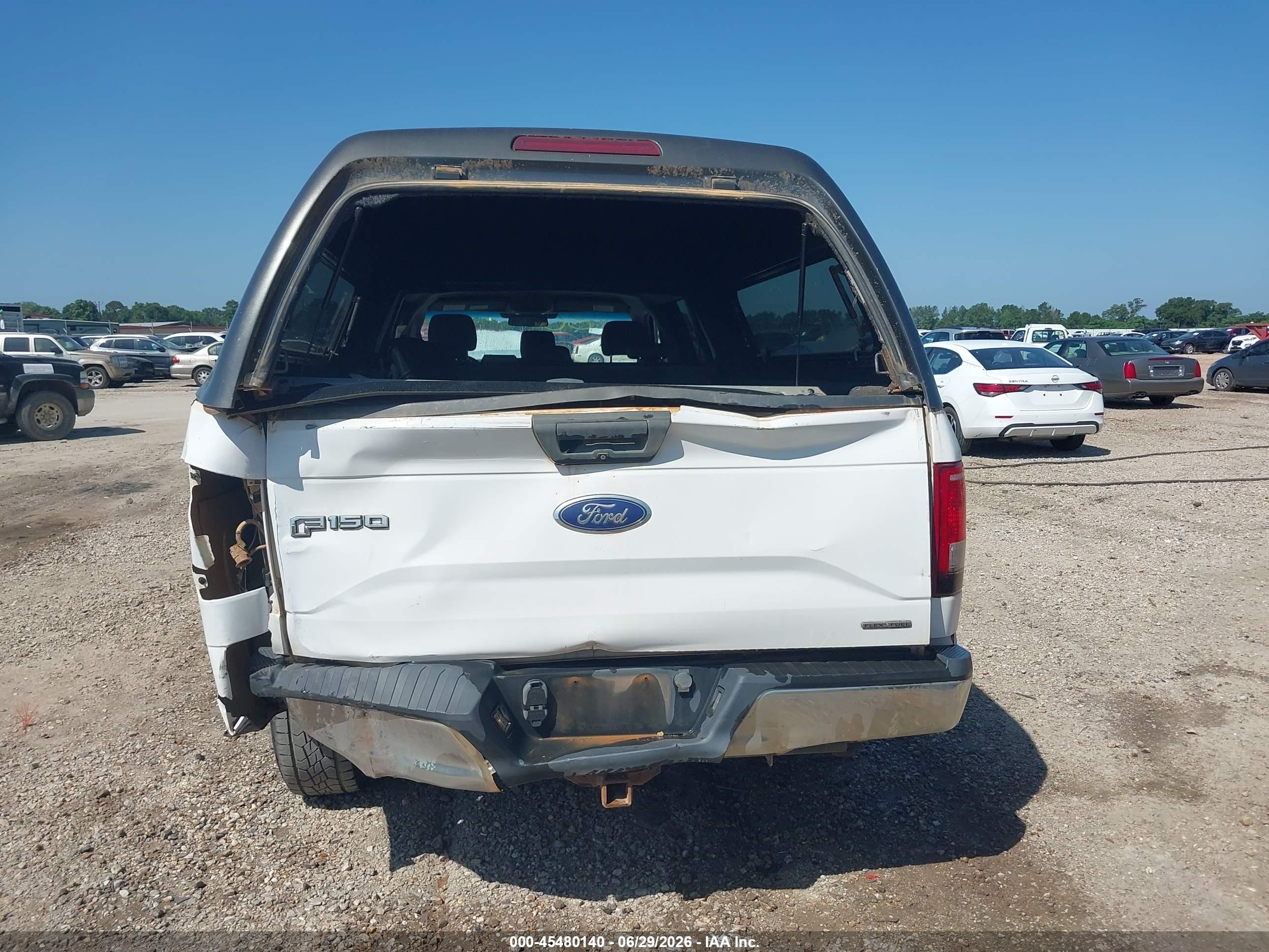 2015 Ford F-150 Xlt White vin: 1FTEW1CF5FKE54963