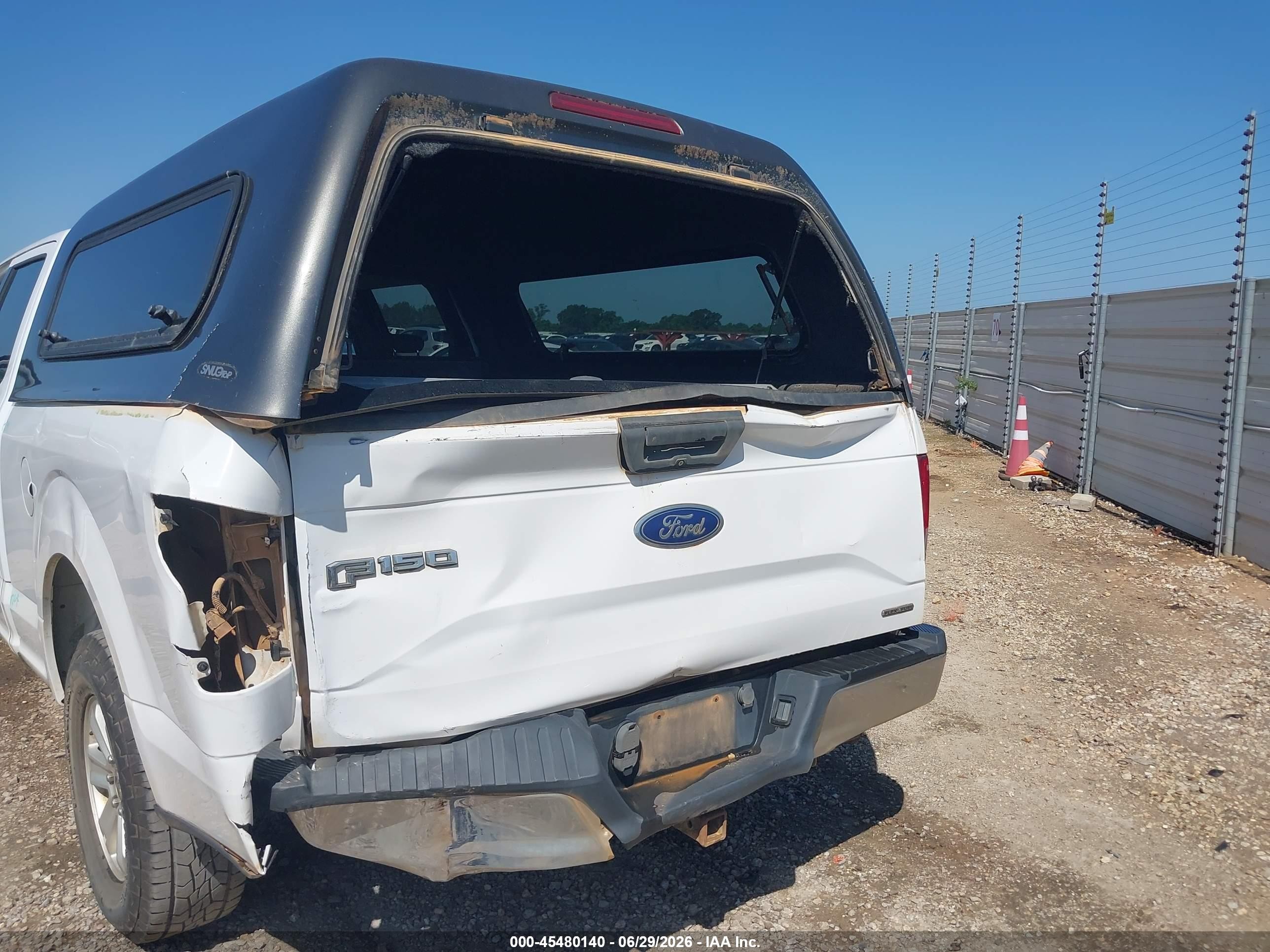 2015 Ford F-150 Xlt White vin: 1FTEW1CF5FKE54963