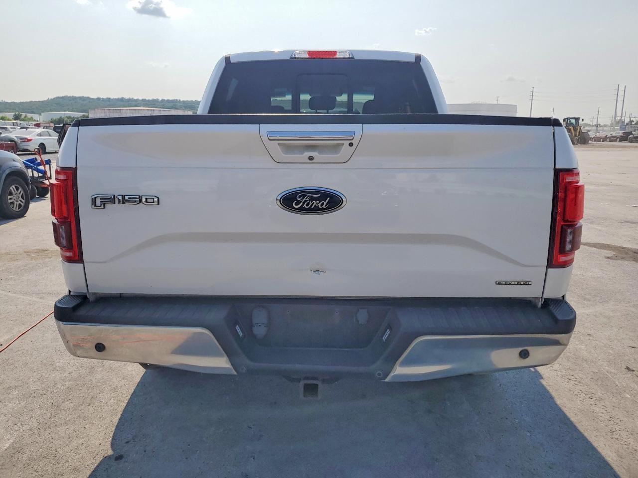 2015 Ford F150 Supercrew White vin: 1FTEW1CF7FFA15269