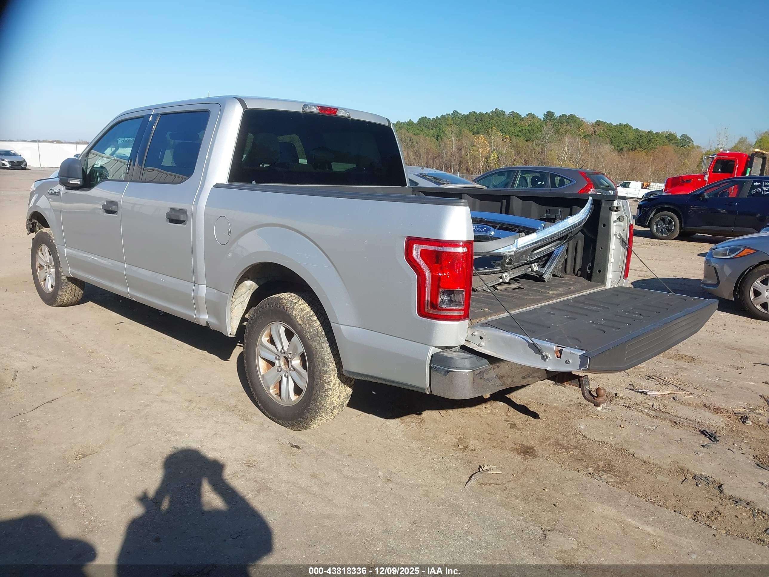 2015 Ford F-150 Xlt Silver vin: 1FTEW1CF7FFC58337