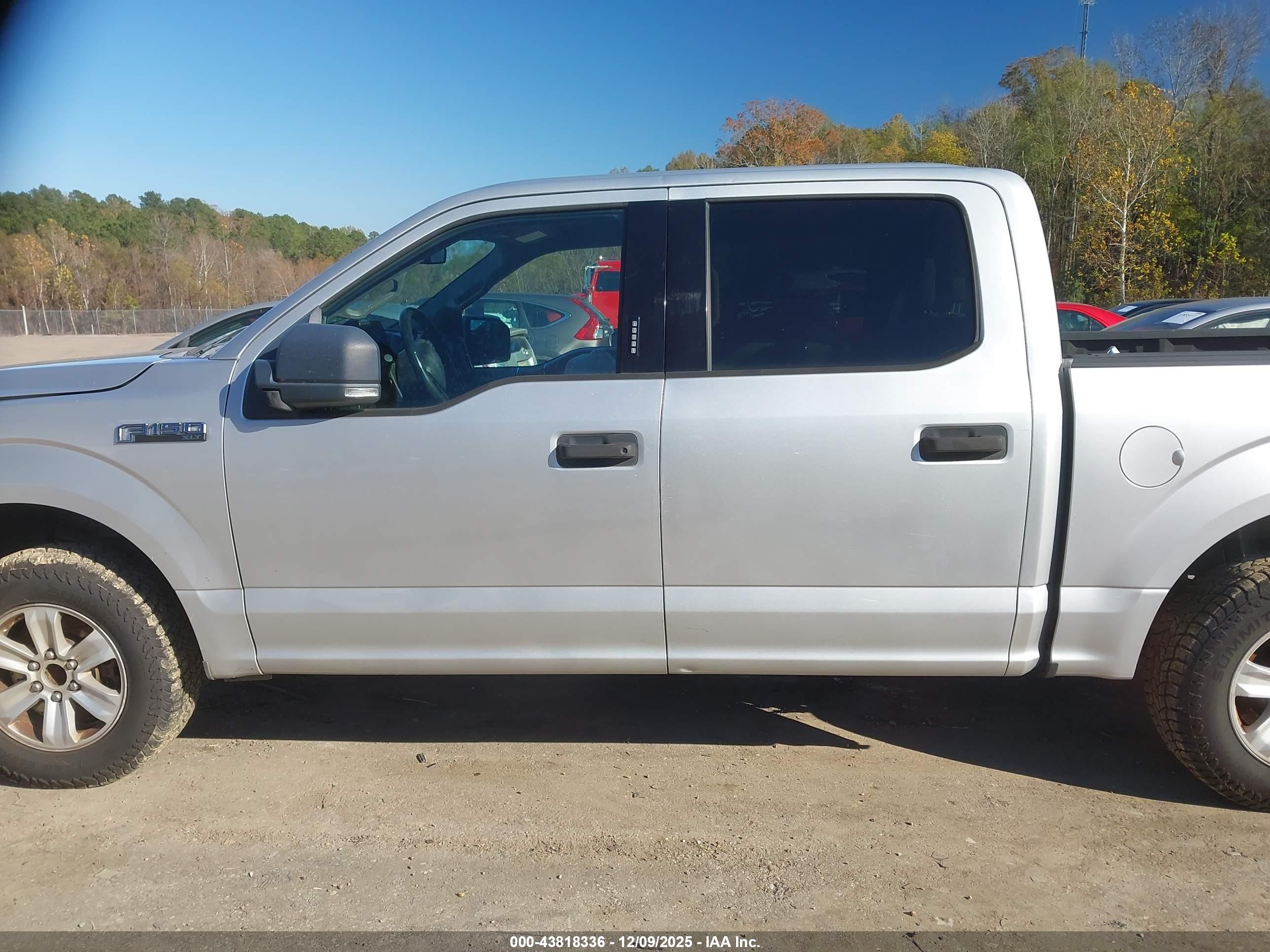 2015 Ford F-150 Xlt Silver vin: 1FTEW1CF7FFC58337