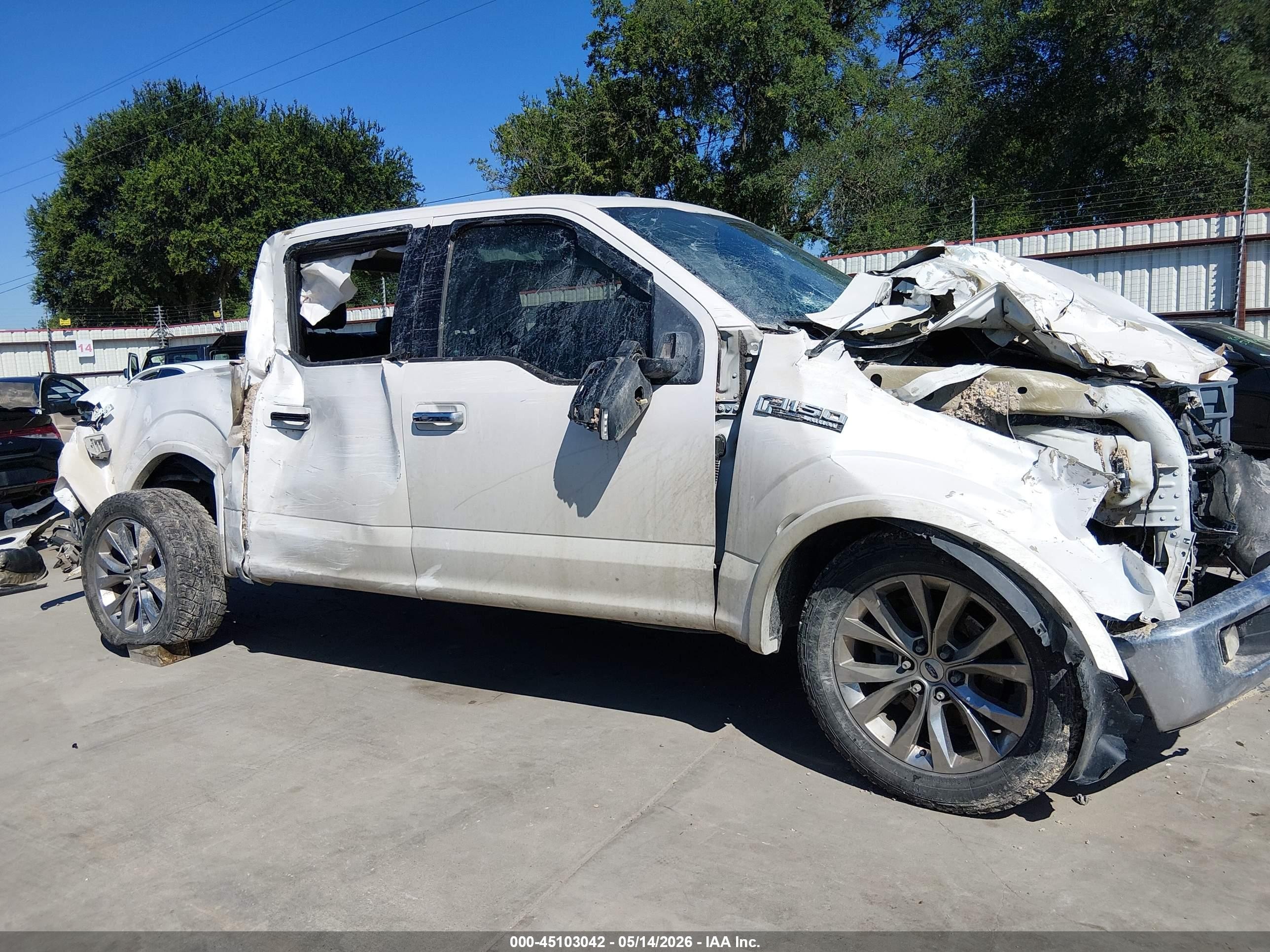 2015 Ford F-150 Lariat White vin: 1FTEW1CF7FKE28476