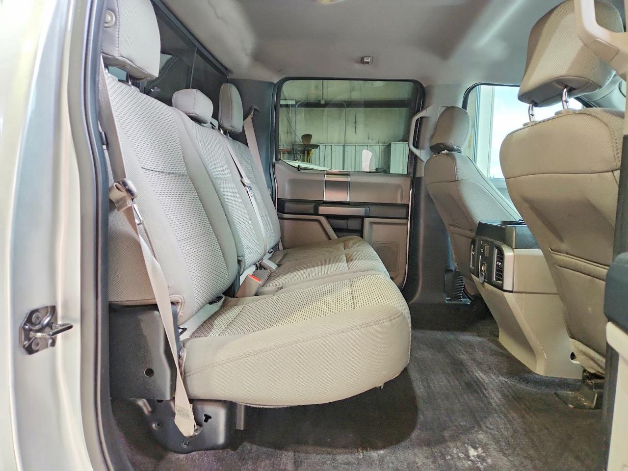 2015 Ford F150 Supercrew Silver vin: 1FTEW1CF7FKE38604