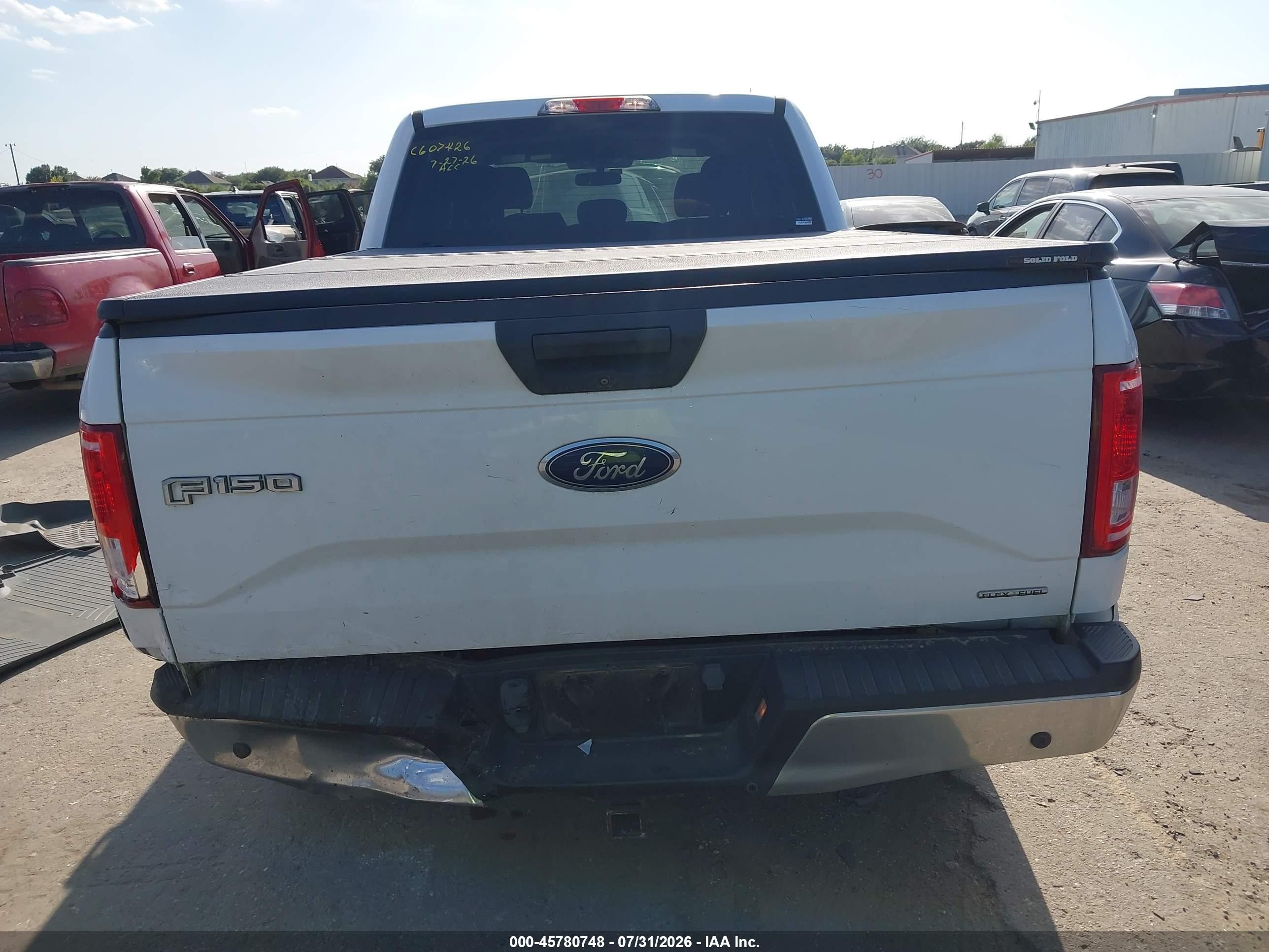 2015 Ford F-150 Xlt White vin: 1FTEW1CF7FKF08585