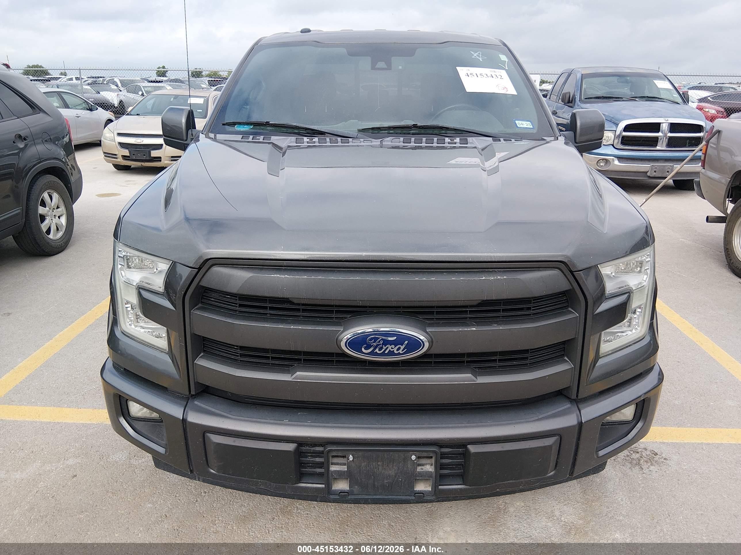 2015 Ford F-150 Lariat Gray vin: 1FTEW1CF8FFB33282