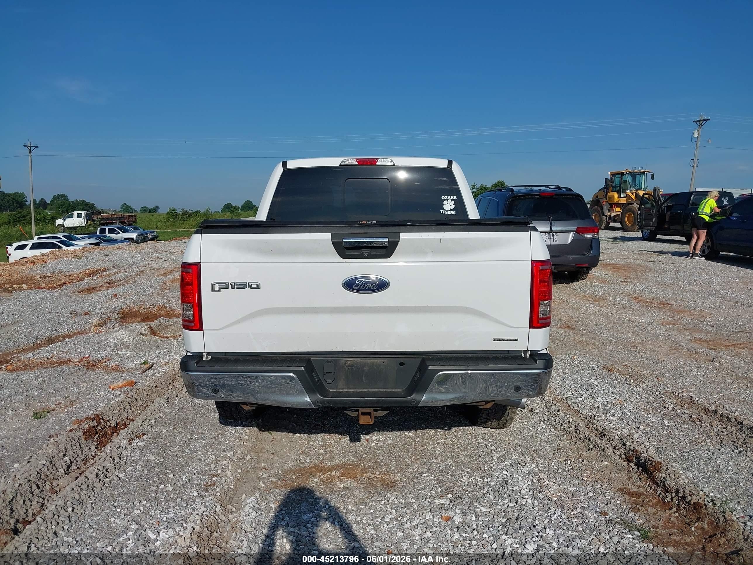 2015 Ford F-150 Xlt Белый vin: 1FTEW1CF8FKD57594