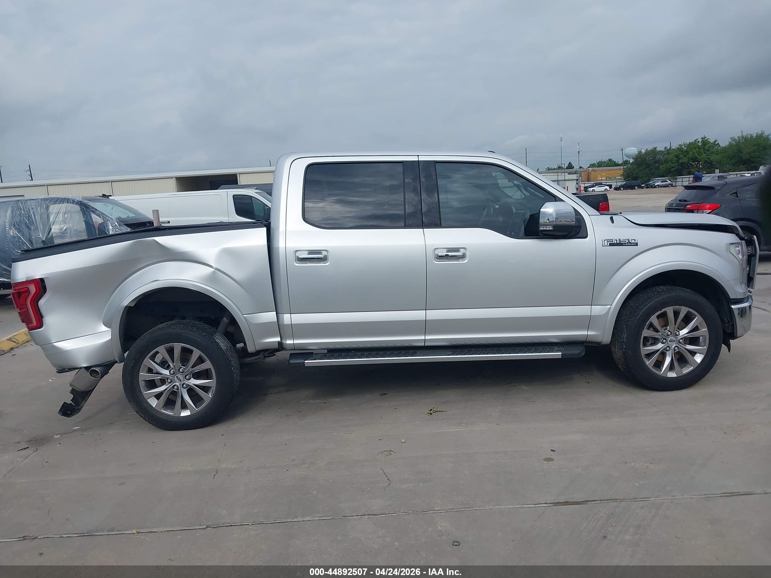2015 Ford F-150 Lariat Silver vin: 1FTEW1CF8FKE15123