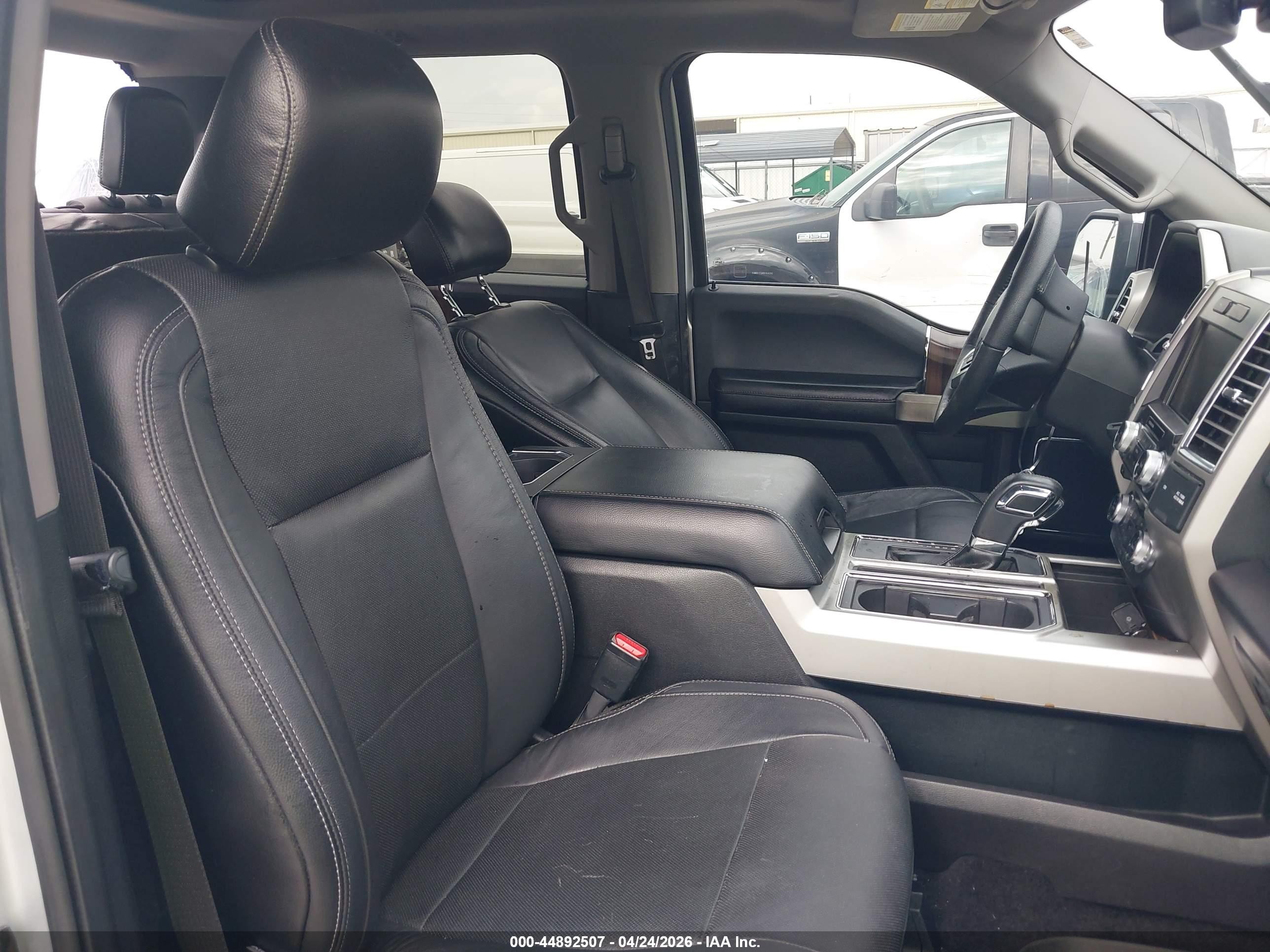 2015 Ford F-150 Lariat Silver vin: 1FTEW1CF8FKE15123