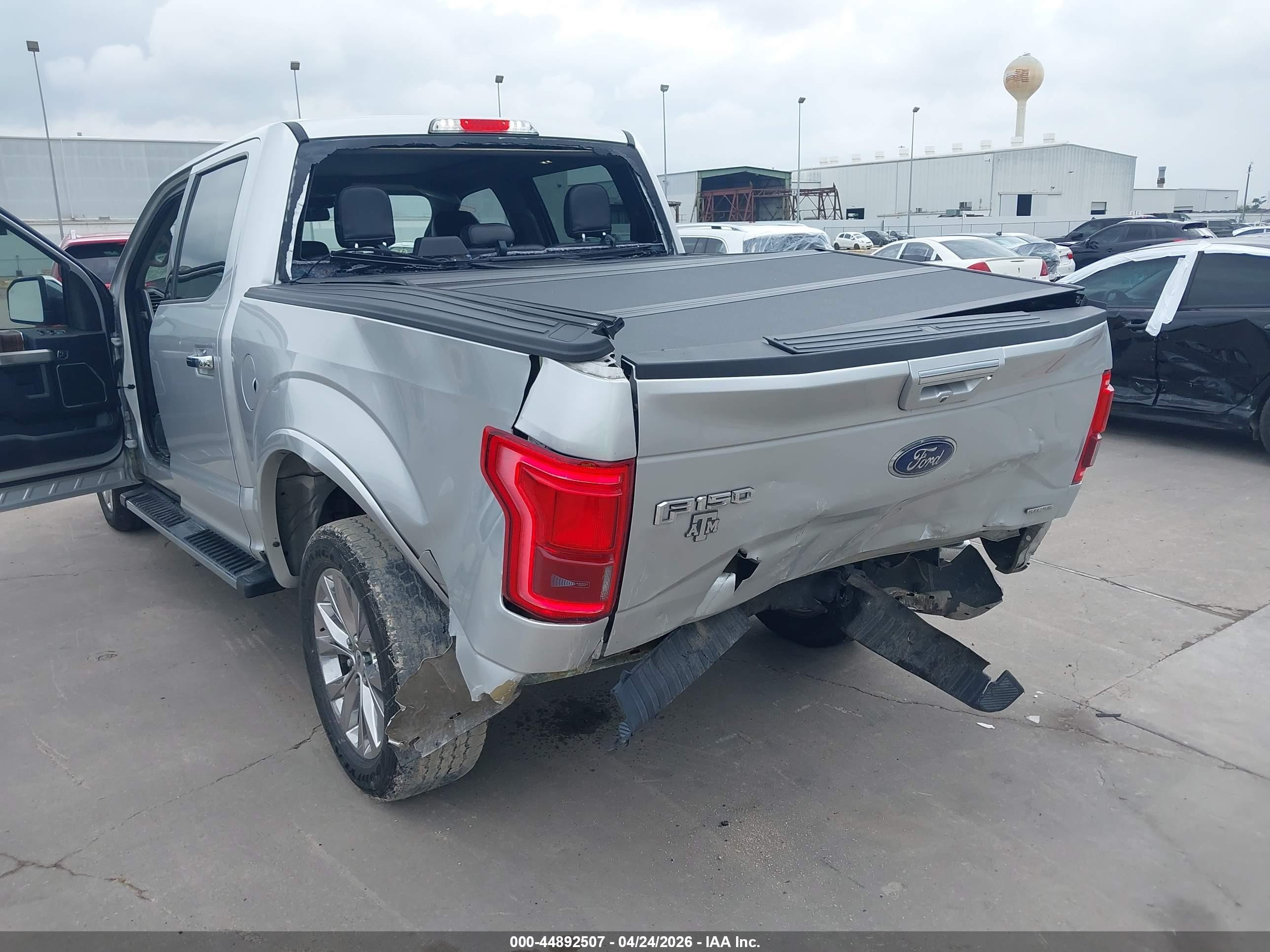2015 Ford F-150 Lariat Silver vin: 1FTEW1CF8FKE15123