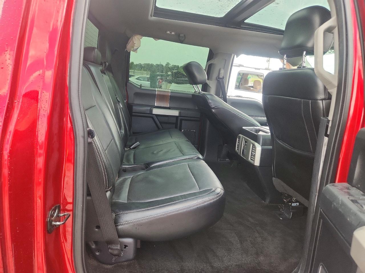 2015 Ford F150 Supercrew Red vin: 1FTEW1CF9FFA84030