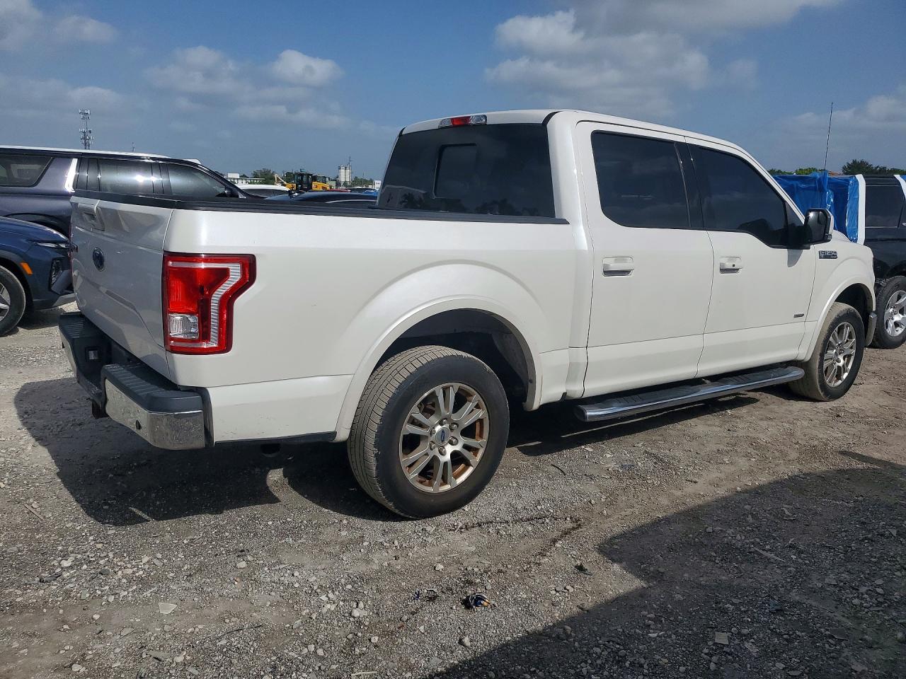2015 Ford F150 Supercrew White vin: 1FTEW1CG1FFB05039