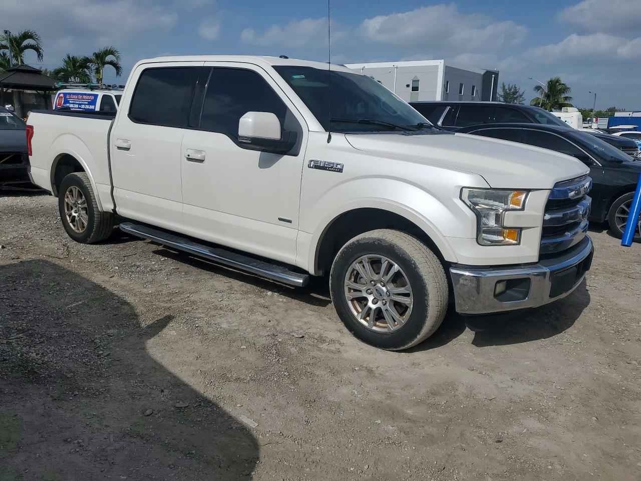 2015 Ford F150 Supercrew White vin: 1FTEW1CG1FFB05039