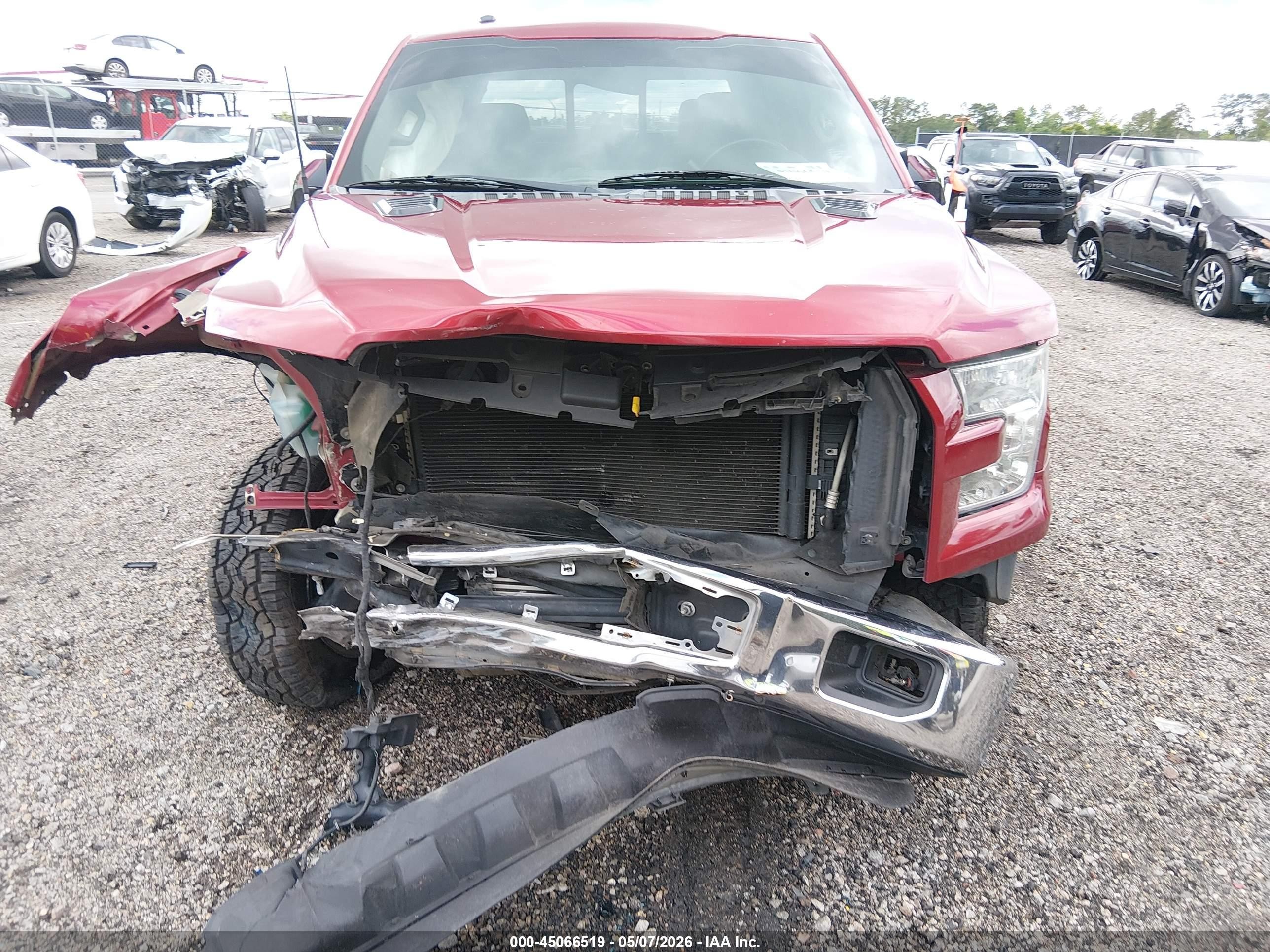 2015 Ford F-150 Xlt Red vin: 1FTEW1CG1FFB28899