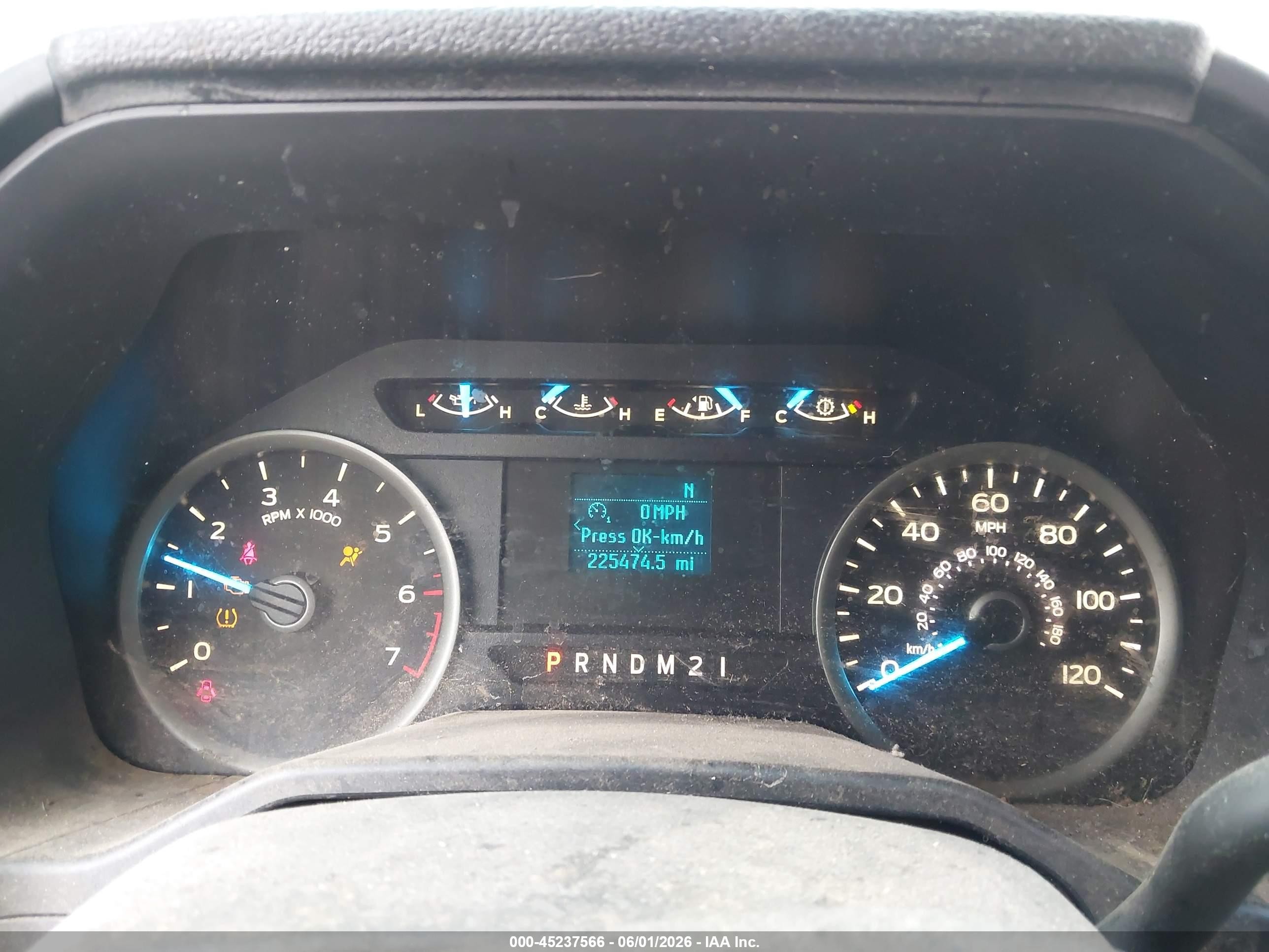 2015 Ford F-150 Xlt Silver vin: 1FTEW1CG1FKD83267