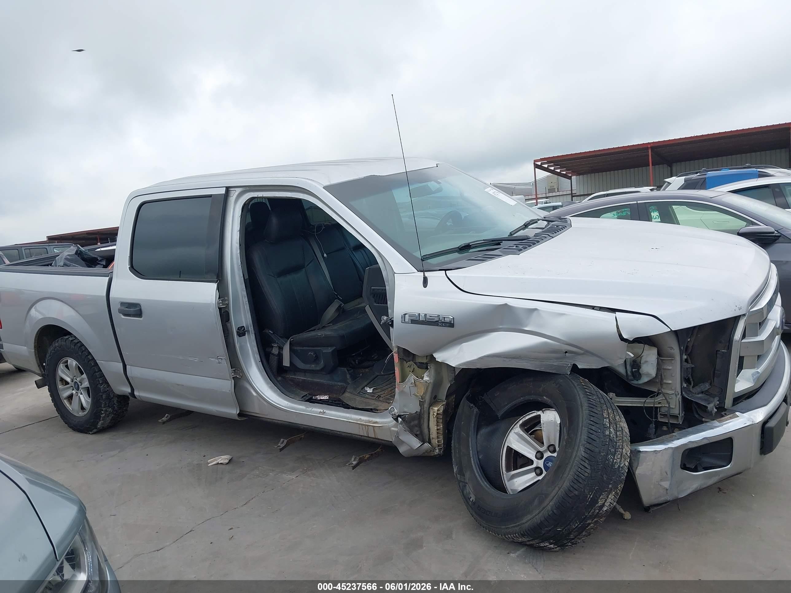 2015 Ford F-150 Xlt Silver vin: 1FTEW1CG1FKD83267
