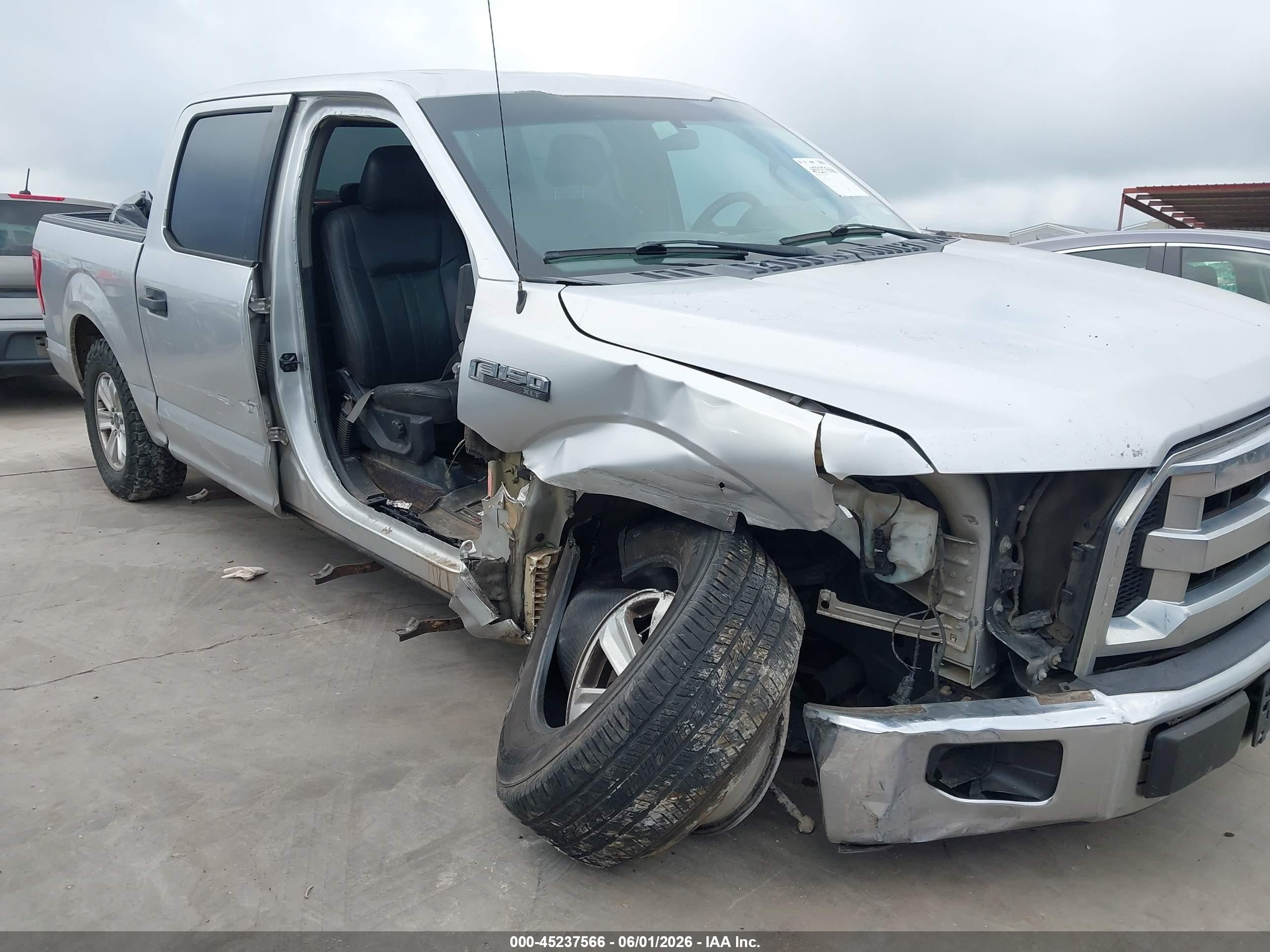 2015 Ford F-150 Xlt Silver vin: 1FTEW1CG1FKD83267