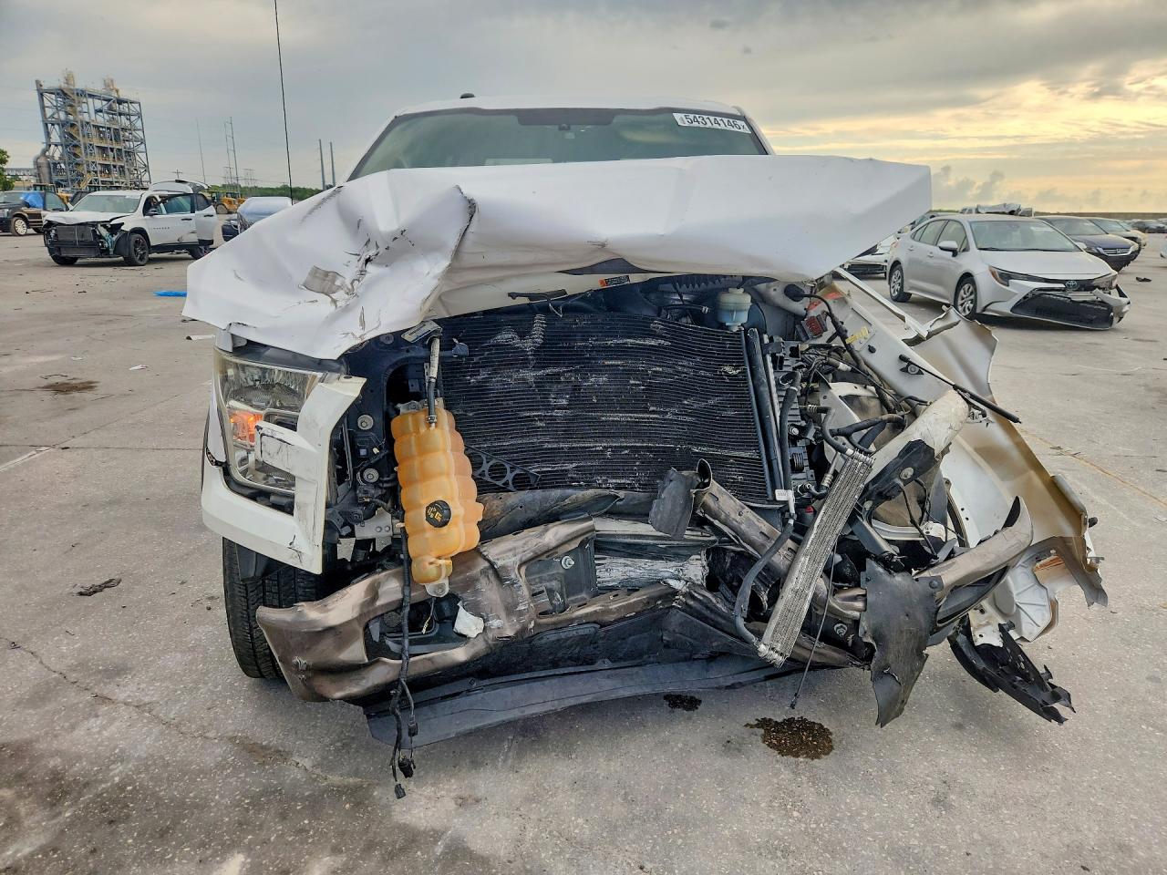 2015 Ford F150 Supercrew White vin: 1FTEW1CG1FKE12959