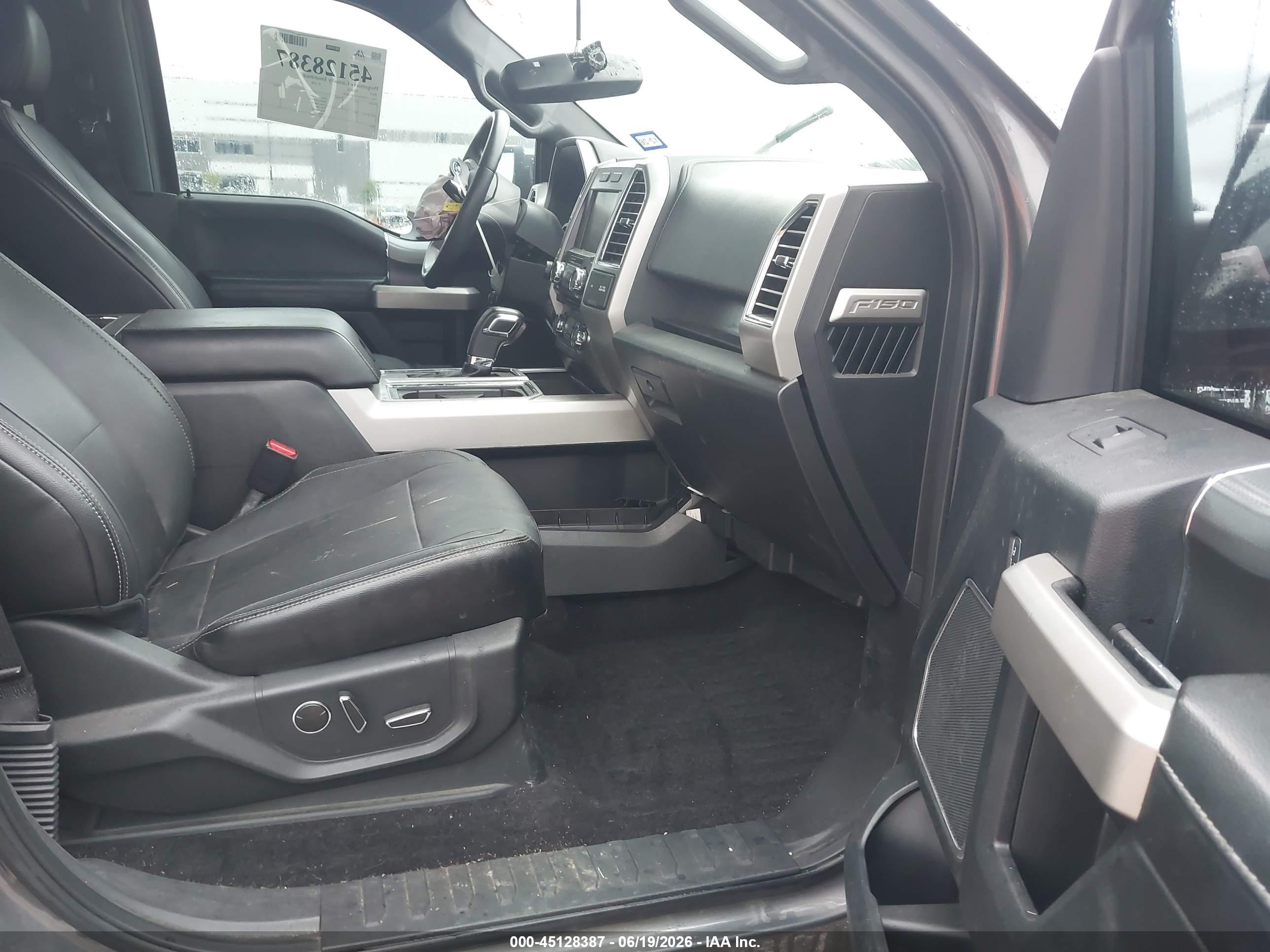 2015 Ford F-150 Lariat Серый vin: 1FTEW1CG1FKE38364