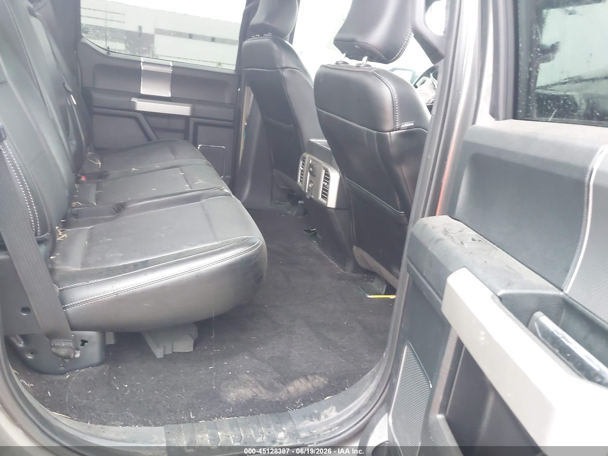 2015 Ford F-150 Lariat Серый vin: 1FTEW1CG1FKE38364