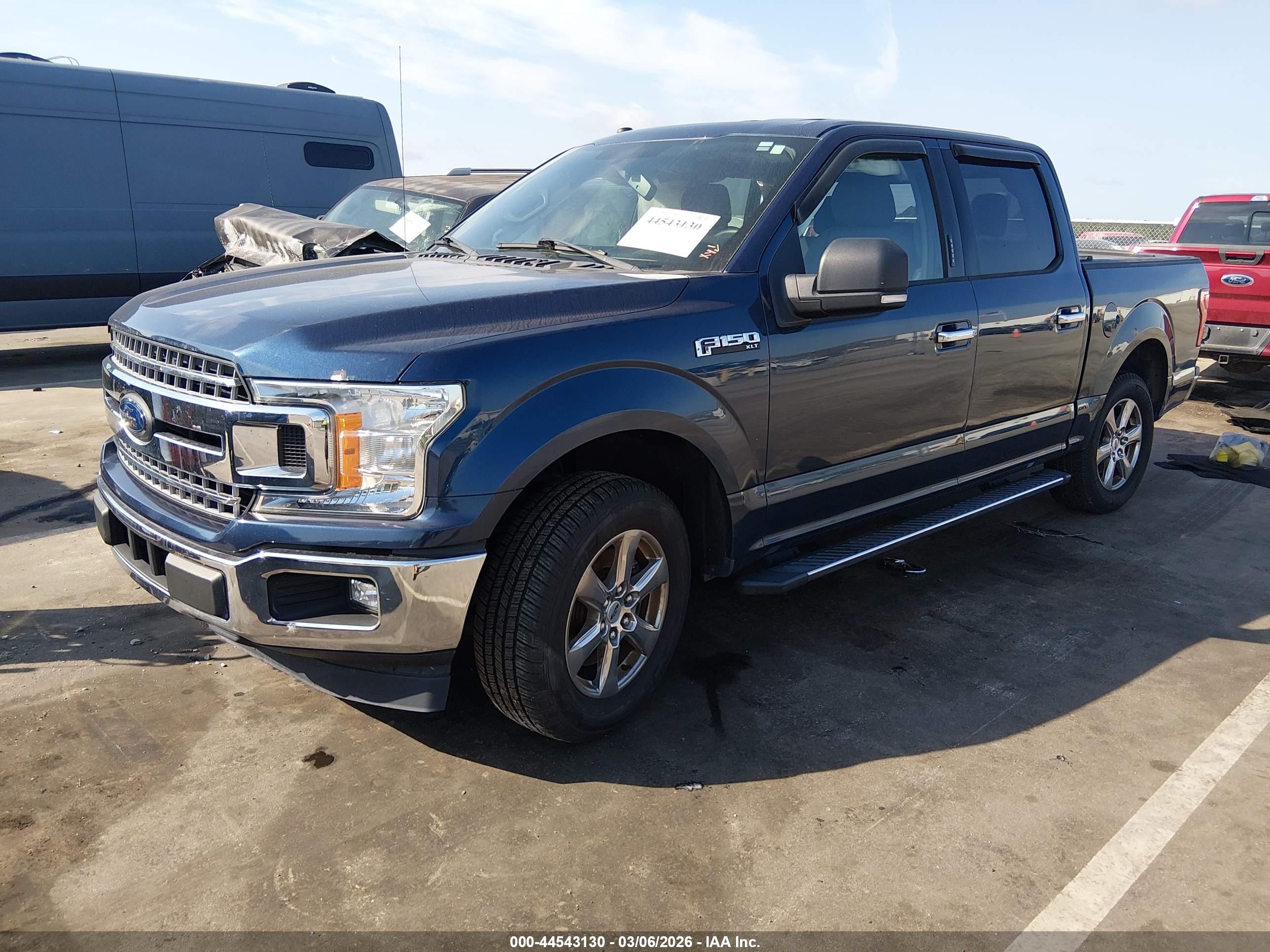 2018 Ford F-150 Xlt Blue vin: 1FTEW1CG1JFE74153