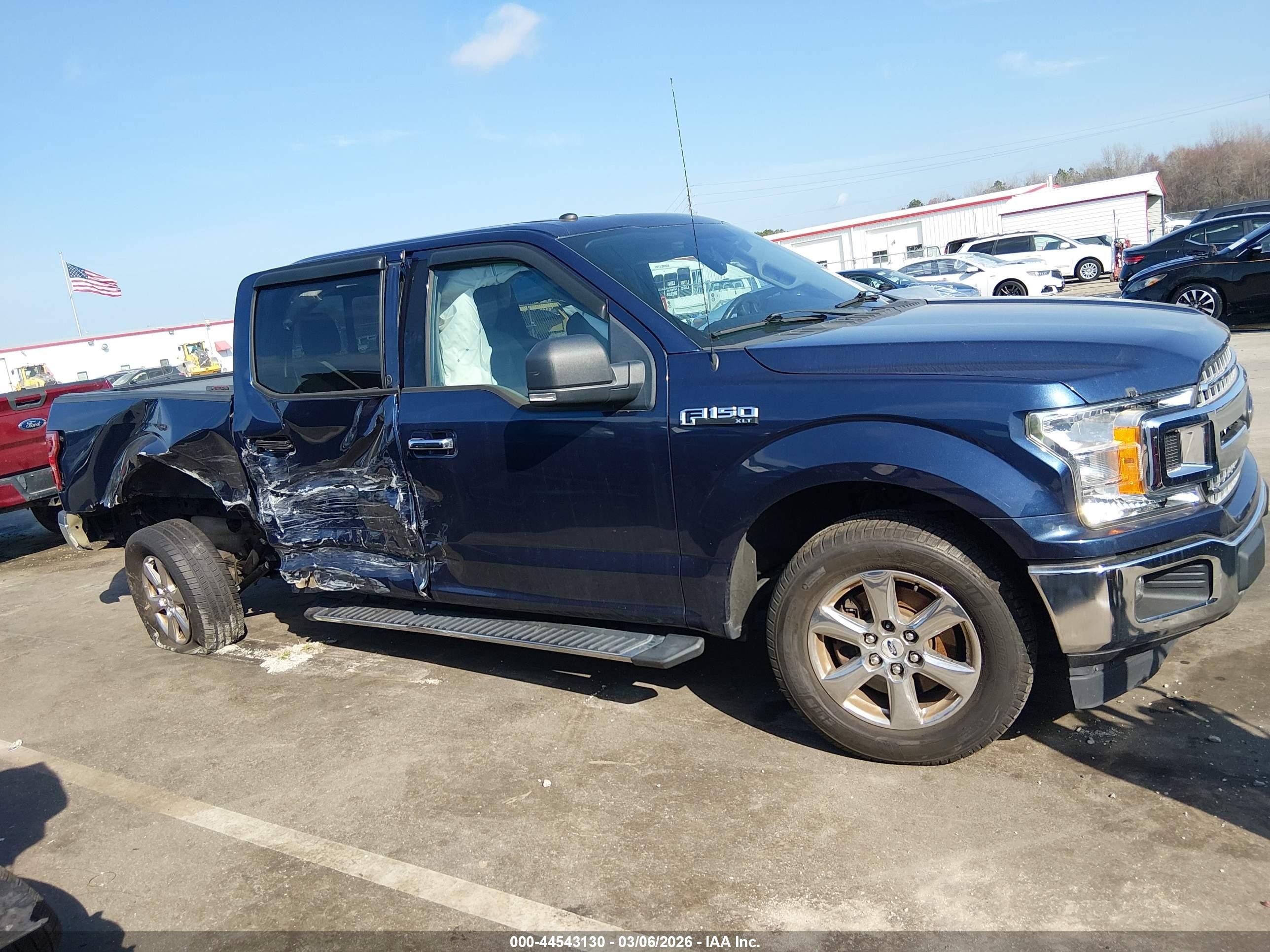 2018 Ford F-150 Xlt Blue vin: 1FTEW1CG1JFE74153