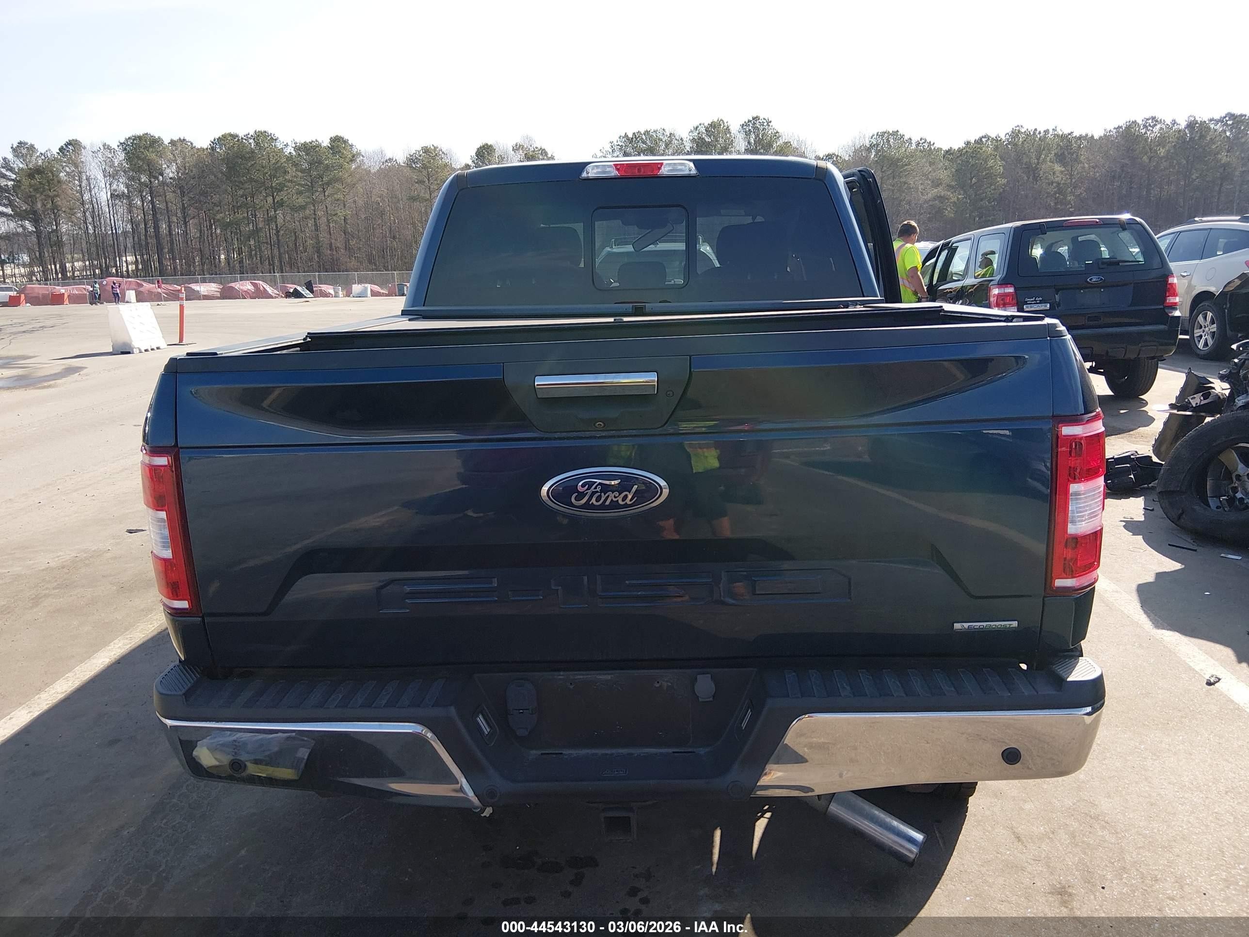 2018 Ford F-150 Xlt Blue vin: 1FTEW1CG1JFE74153