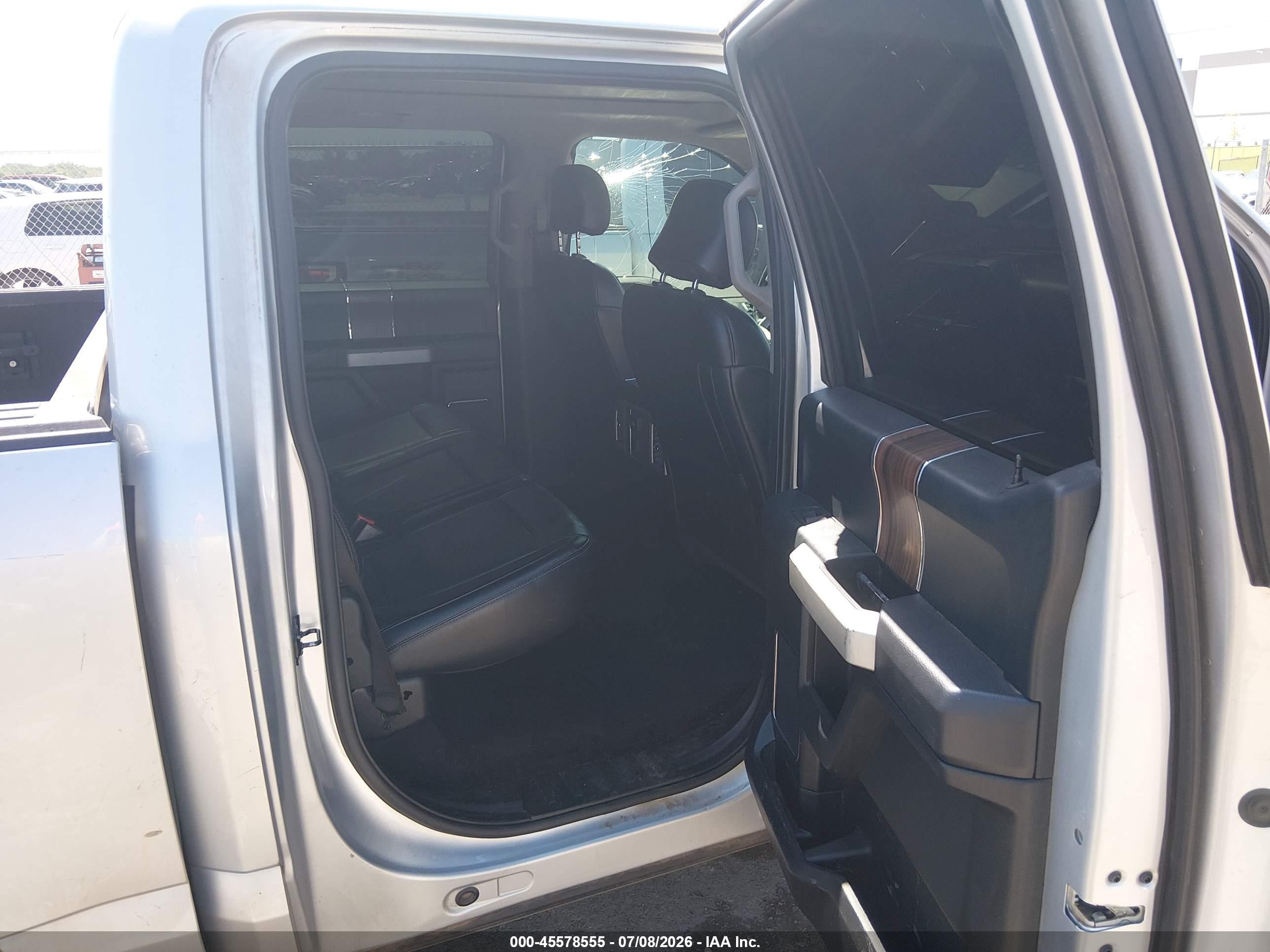 2015 Ford F-150 Lariat Silver vin: 1FTEW1CG4FKE15046